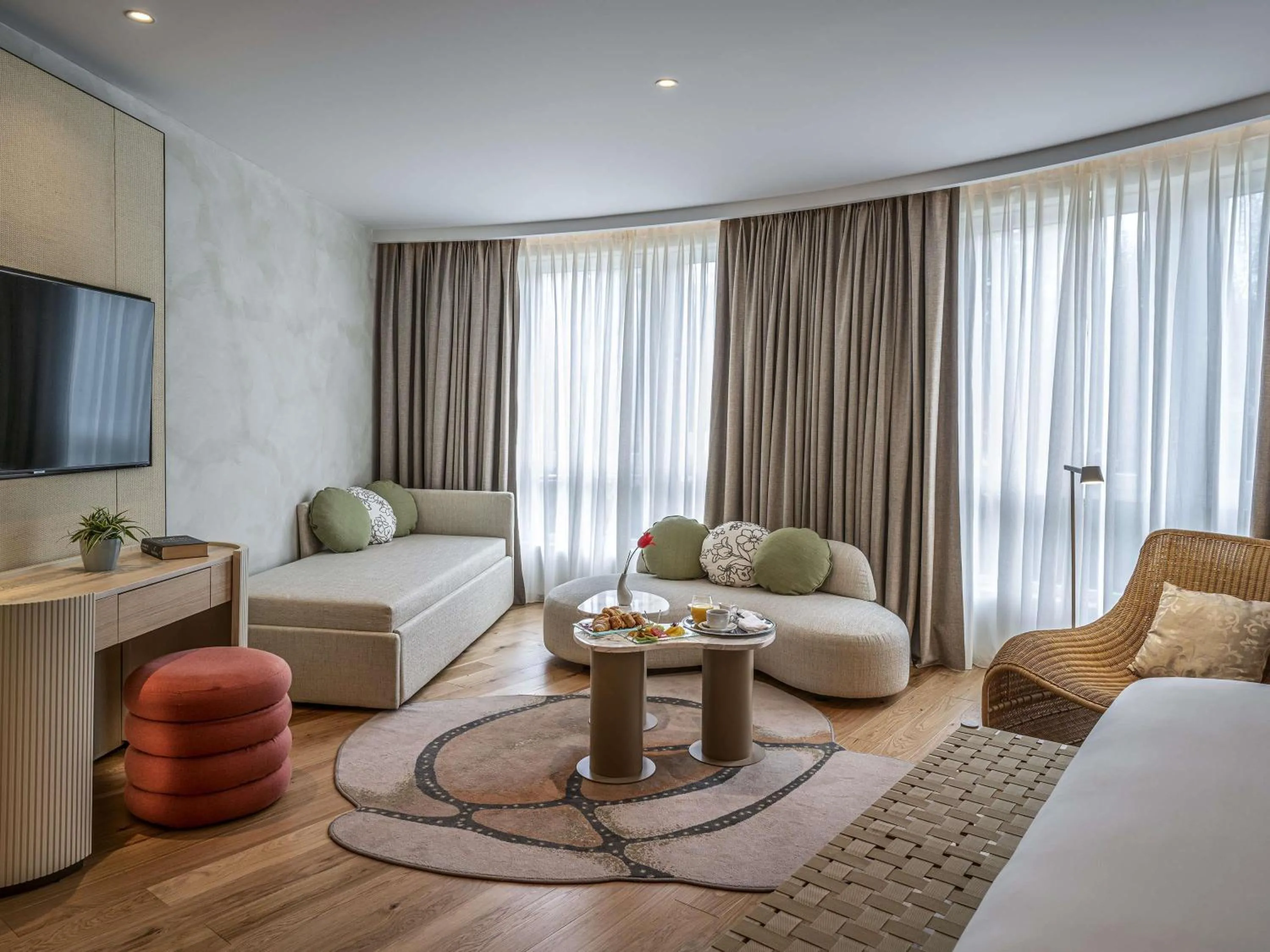 Bedroom, Bed in Maison Sofia - MGallery