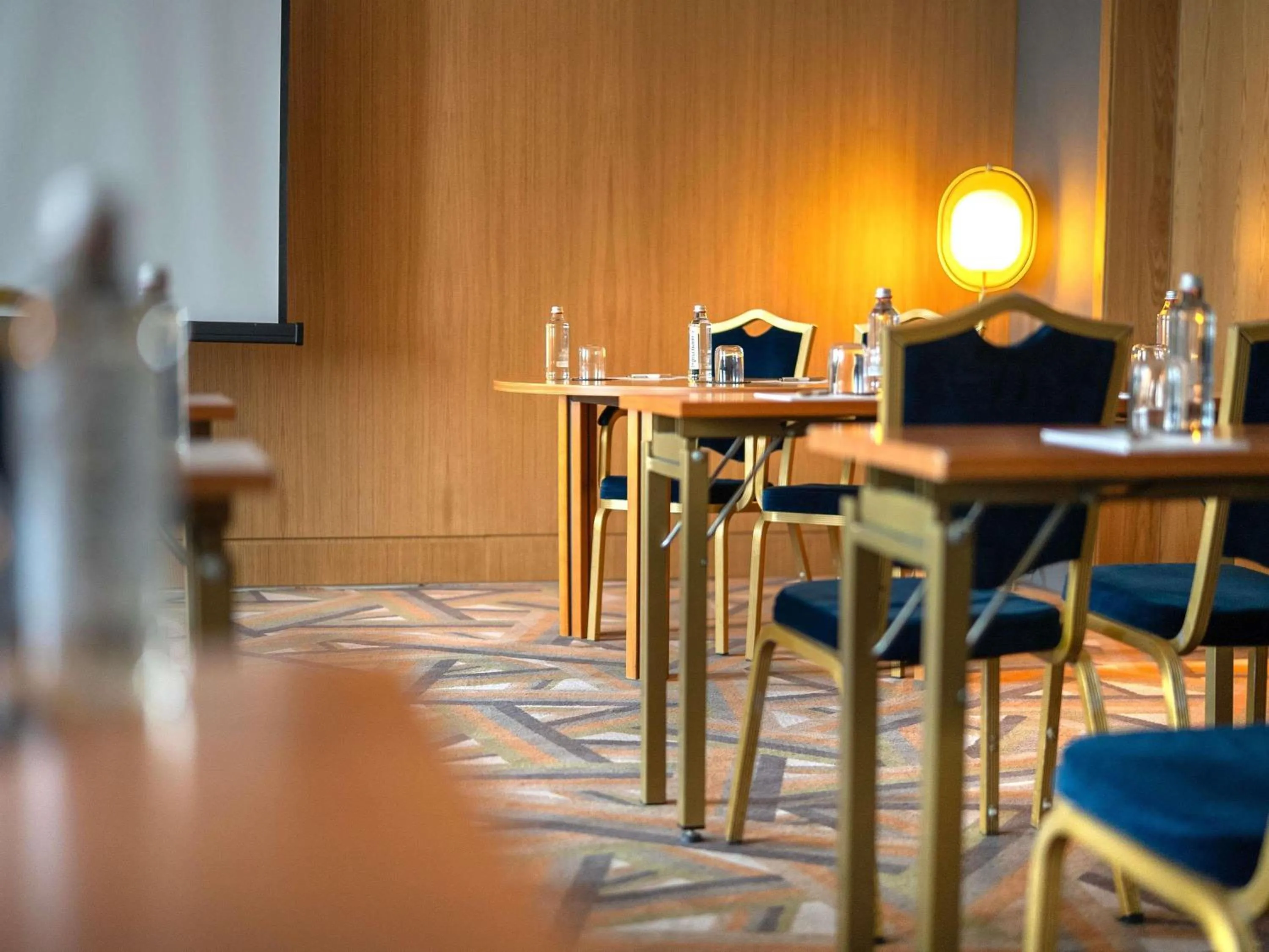 Meeting/conference room in Maison Sofia - MGallery