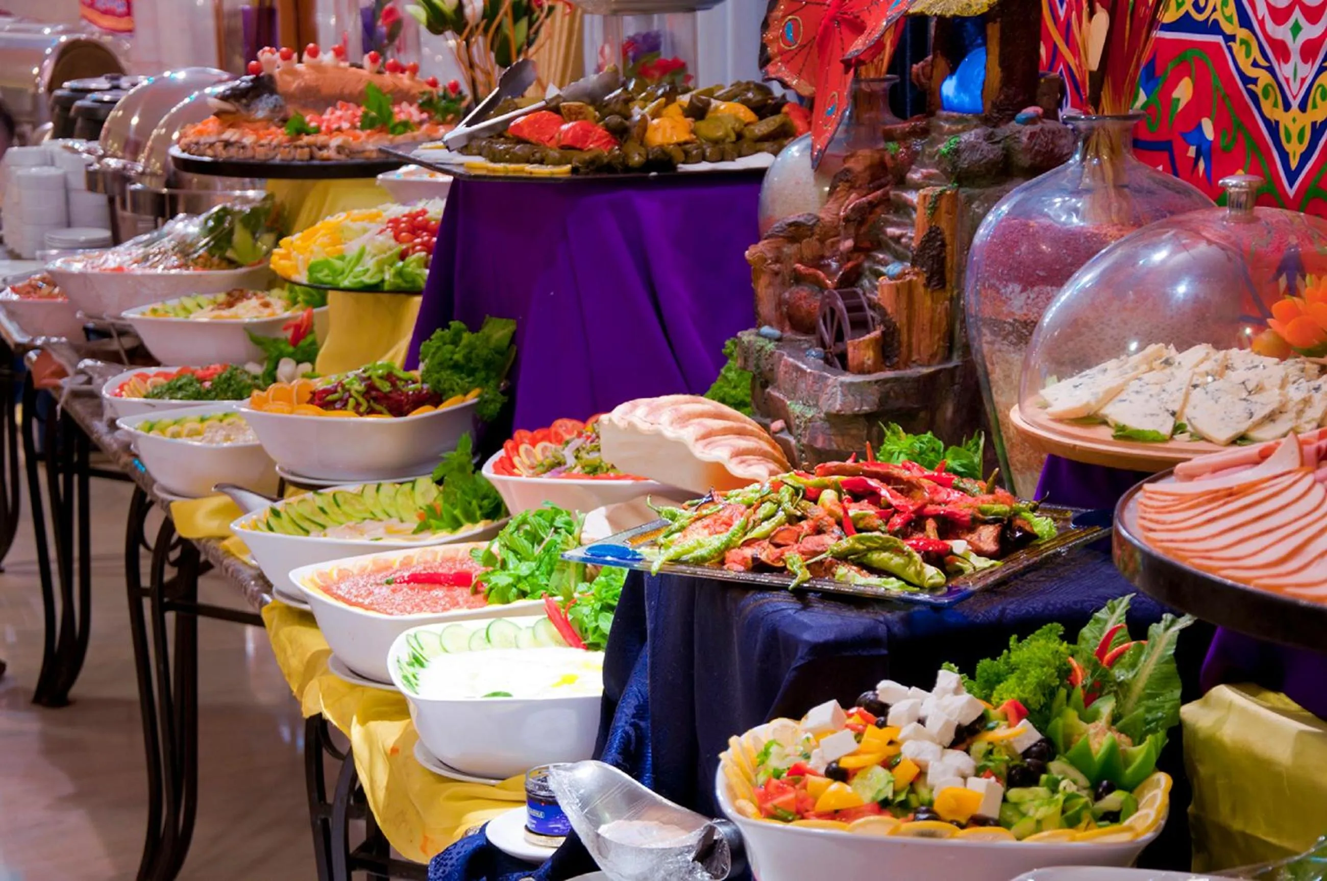 Food and drinks in Elaf Ajyad Hotel Makkah