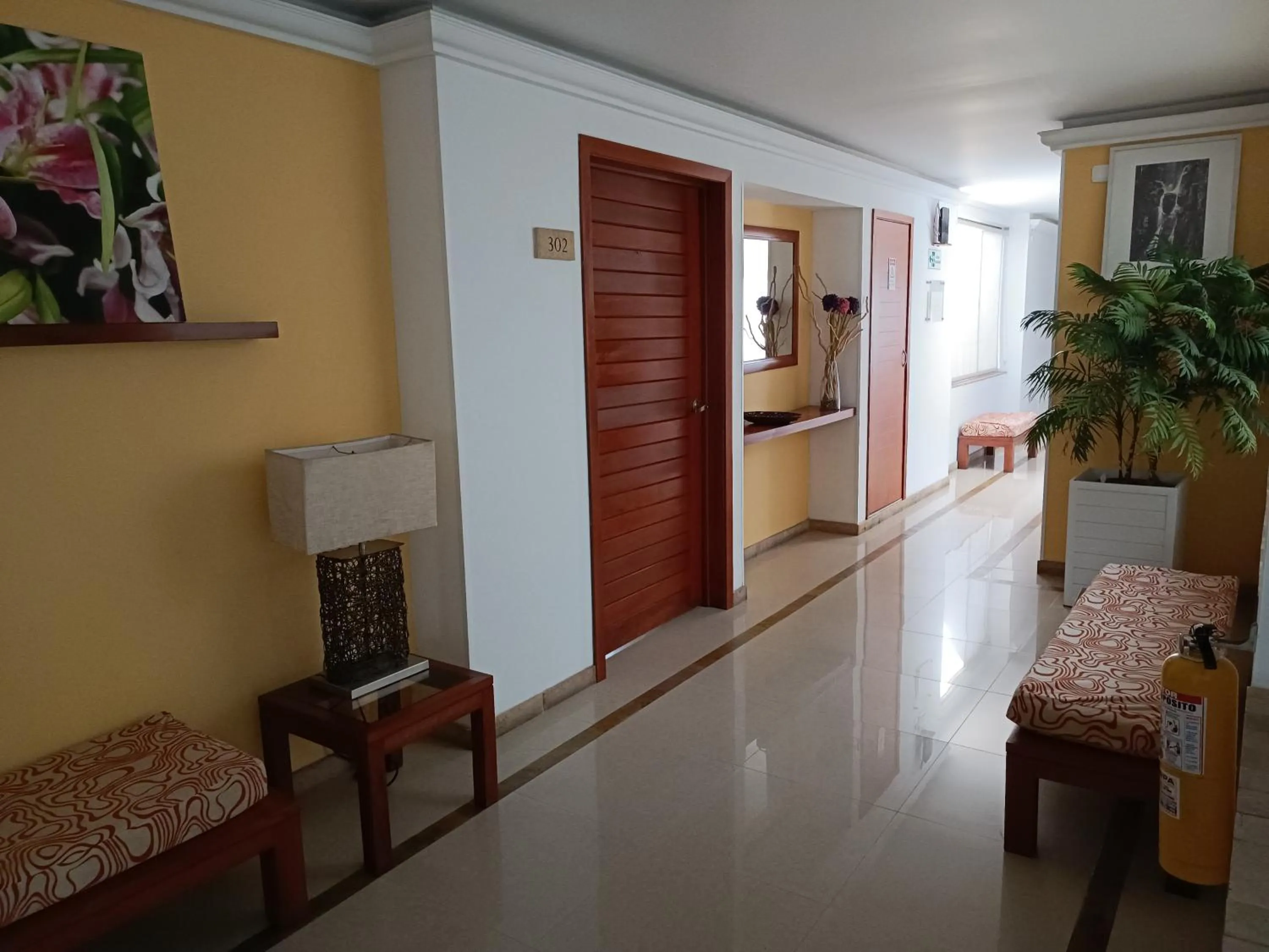 Property building in Hotel Boutique Confort Suites