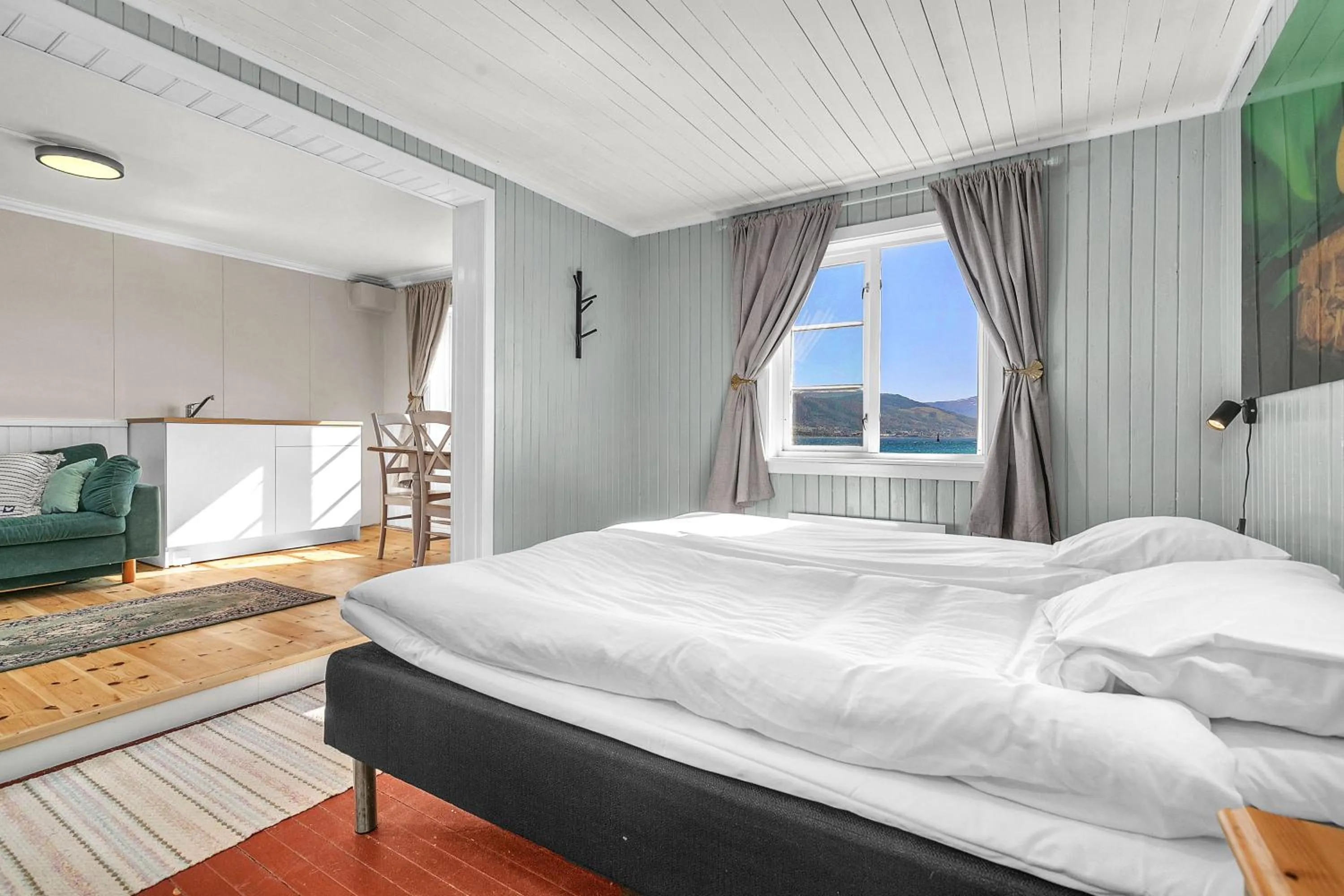 Photo of the whole room, Bed in Sandtorgholmen Hotel - Best Western Signature Collection