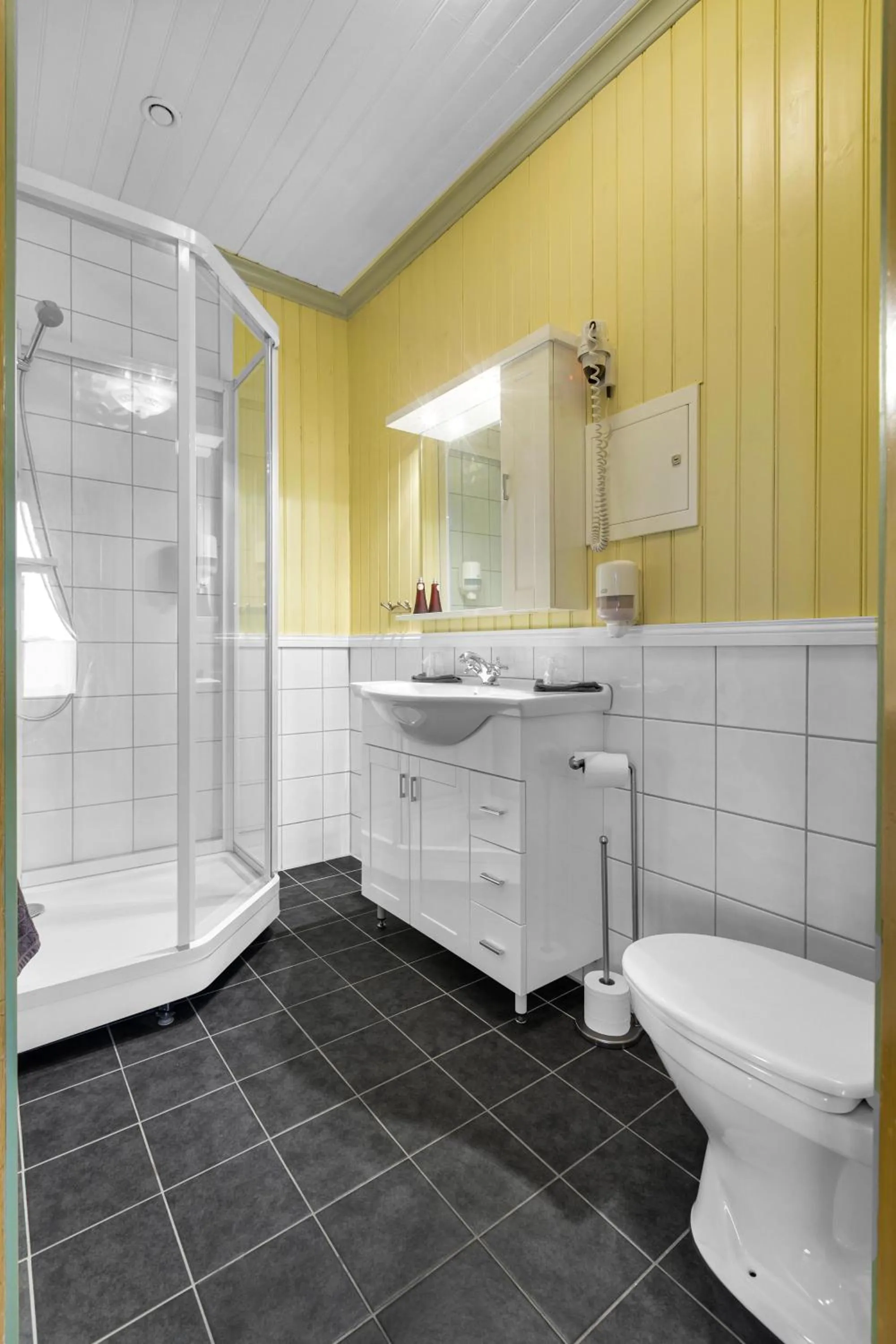 Bathroom in Sandtorgholmen Hotel - Best Western Signature Collection