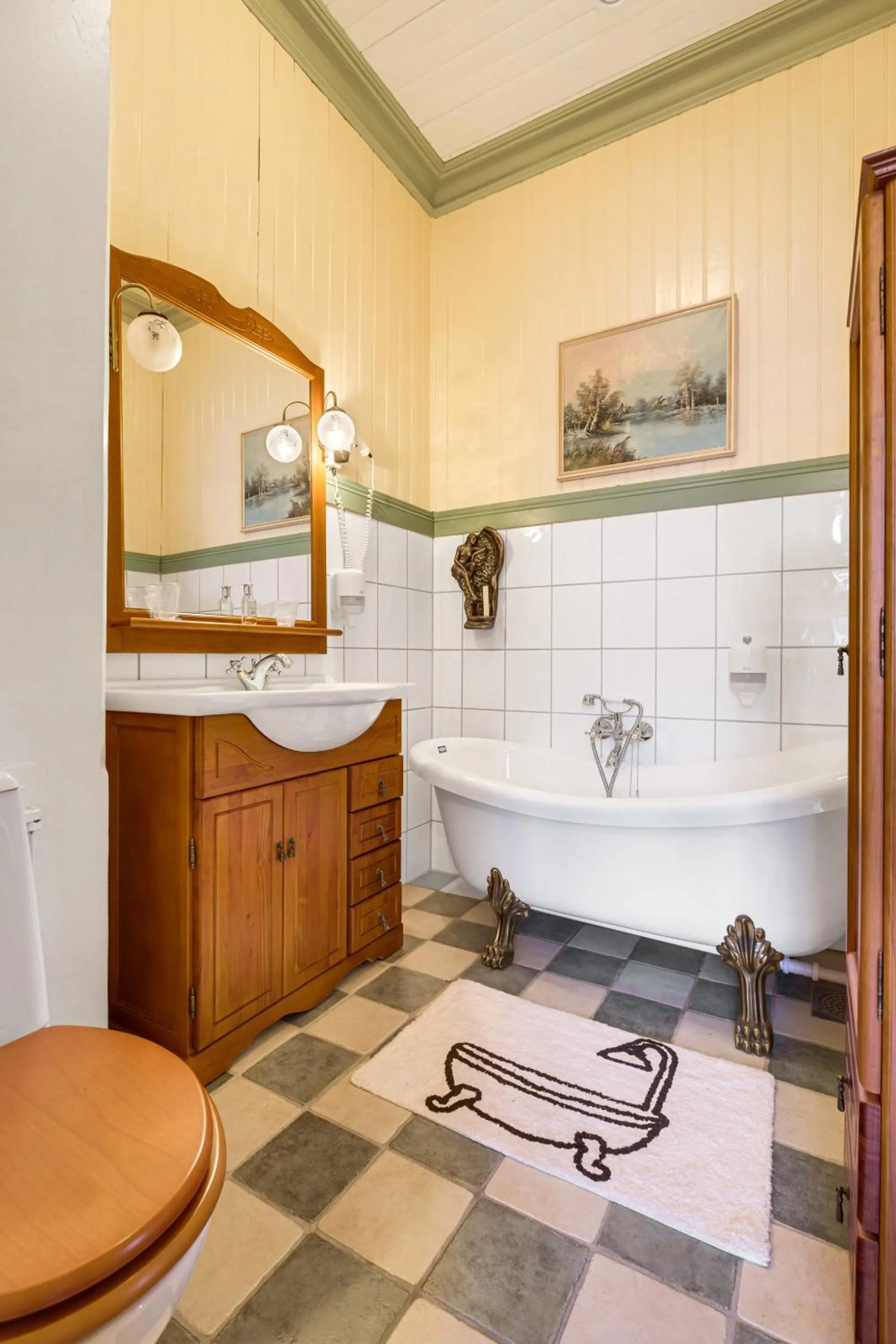 Bathroom in Sandtorgholmen Hotel - Best Western Signature Collection