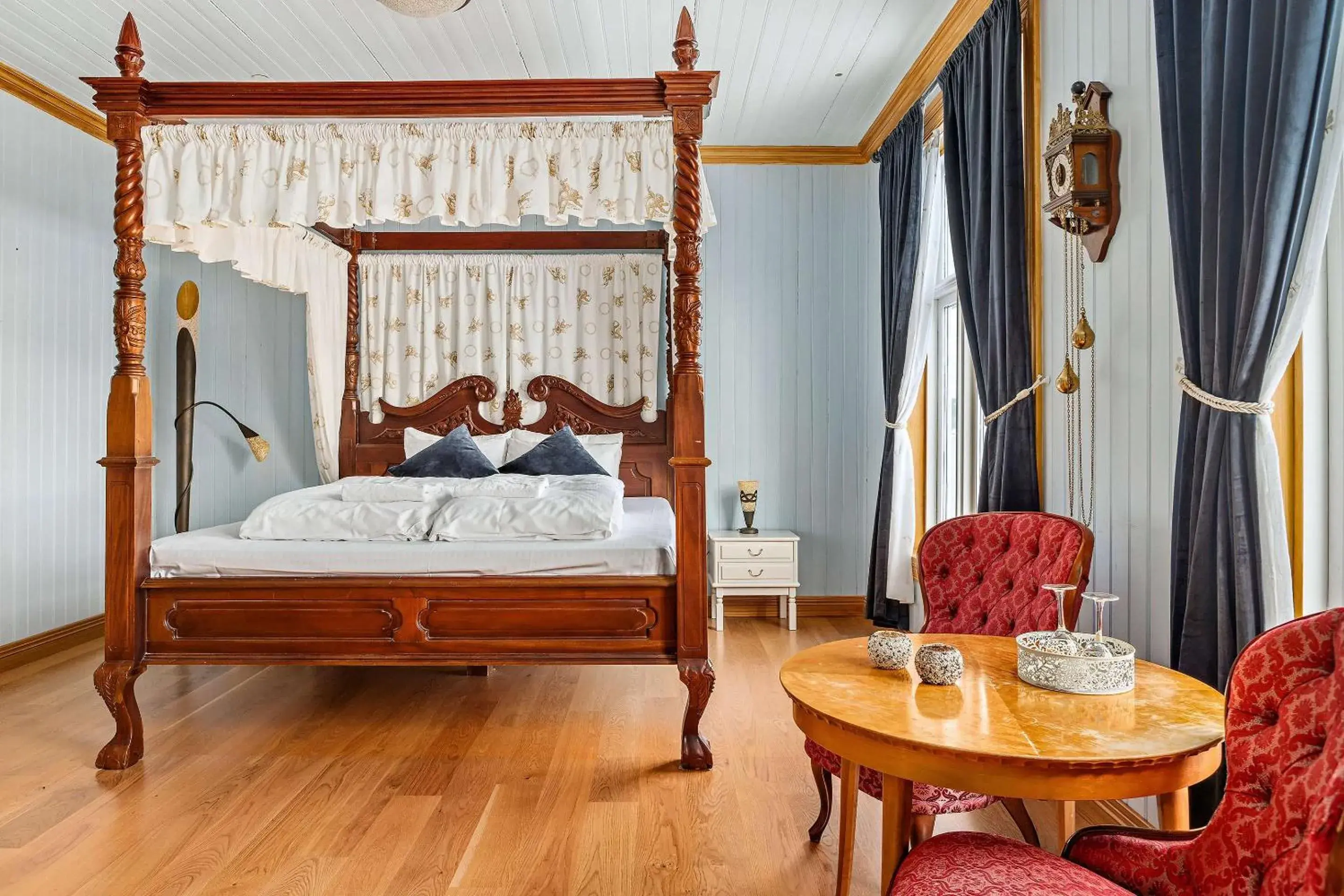 Junior King Suite with Sea View in Sandtorgholmen Hotel - Best Western Signature Collection Junior King Suite with Sea View in Sandtorgholmen Hotel - Best Western Signature Collection