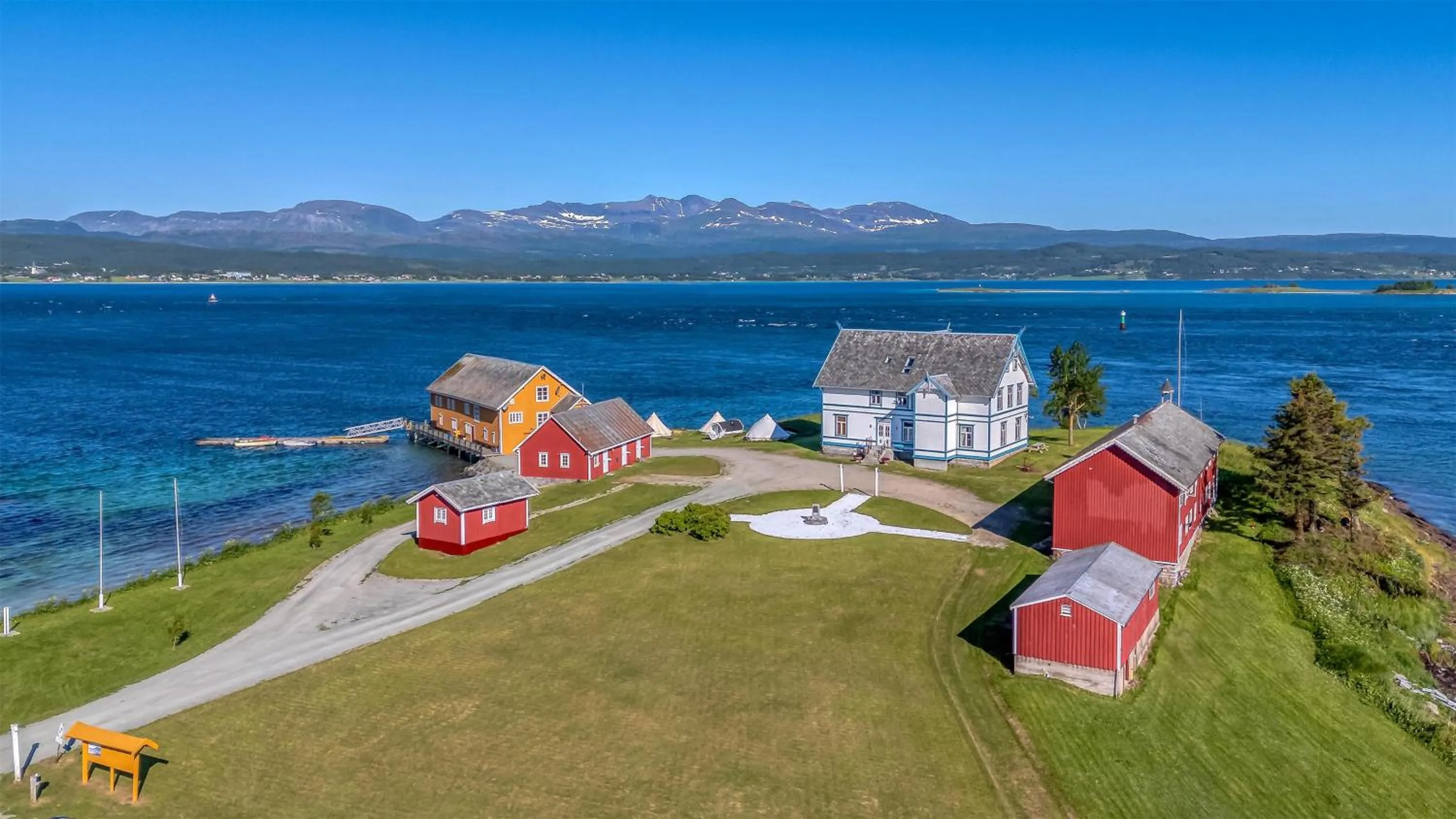 Property building in Sandtorgholmen Hotel - Best Western Signature Collection