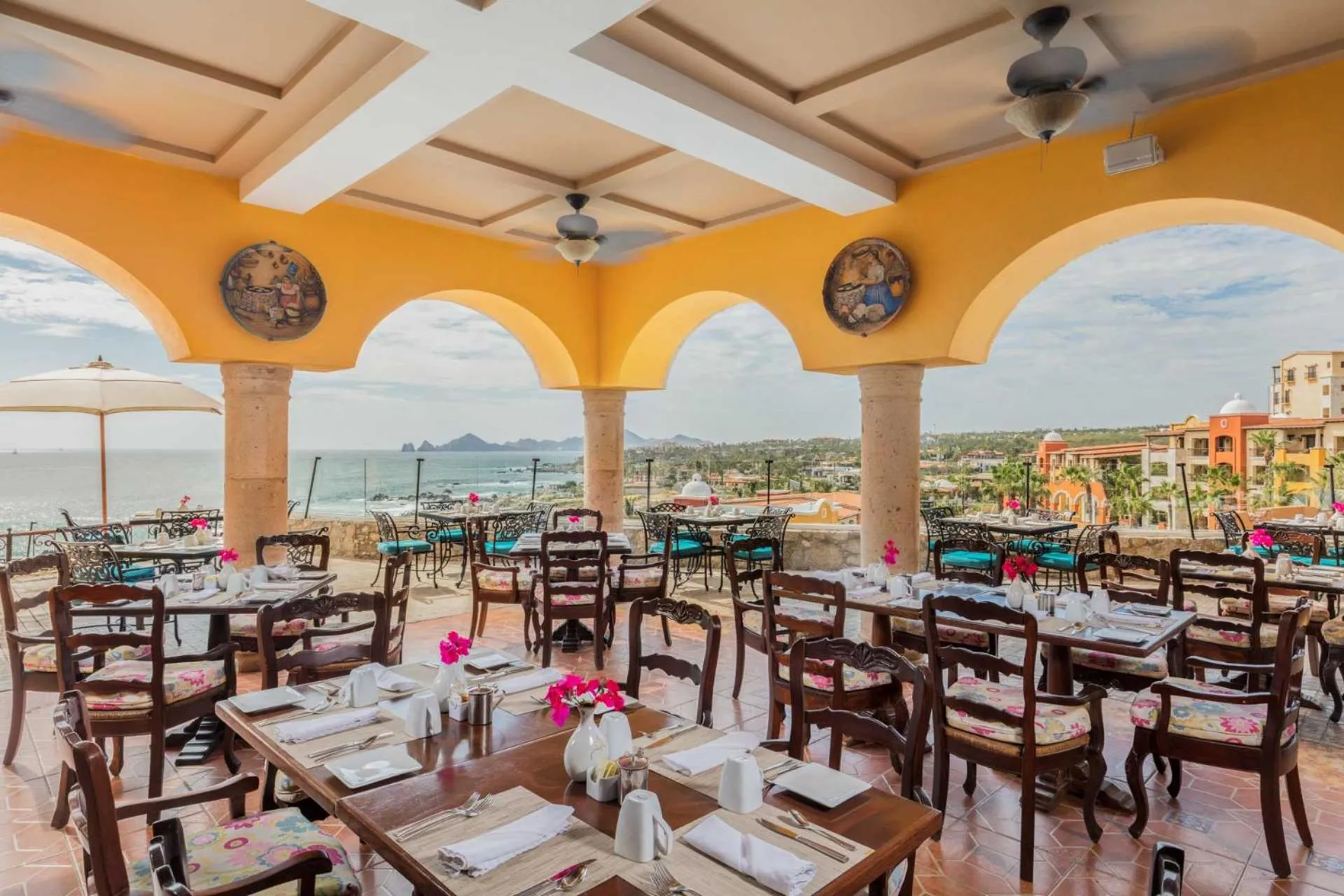 Restaurant/places to eat in El Encanto All Inclusive Resort