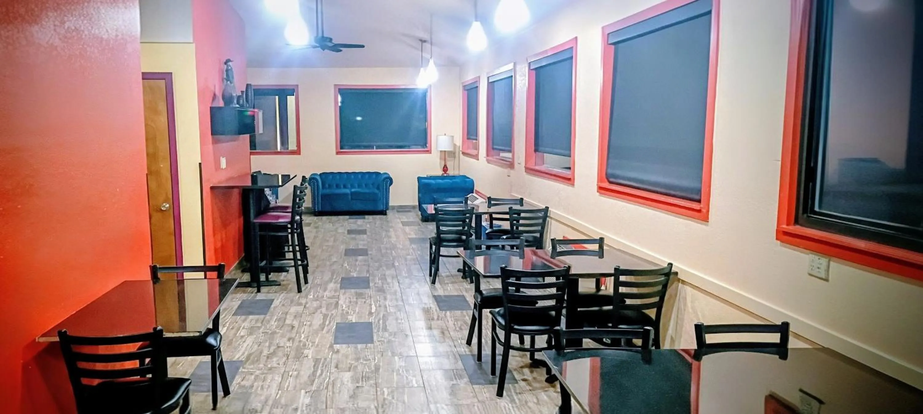 Restaurant/places to eat in Quality Inn Lamar