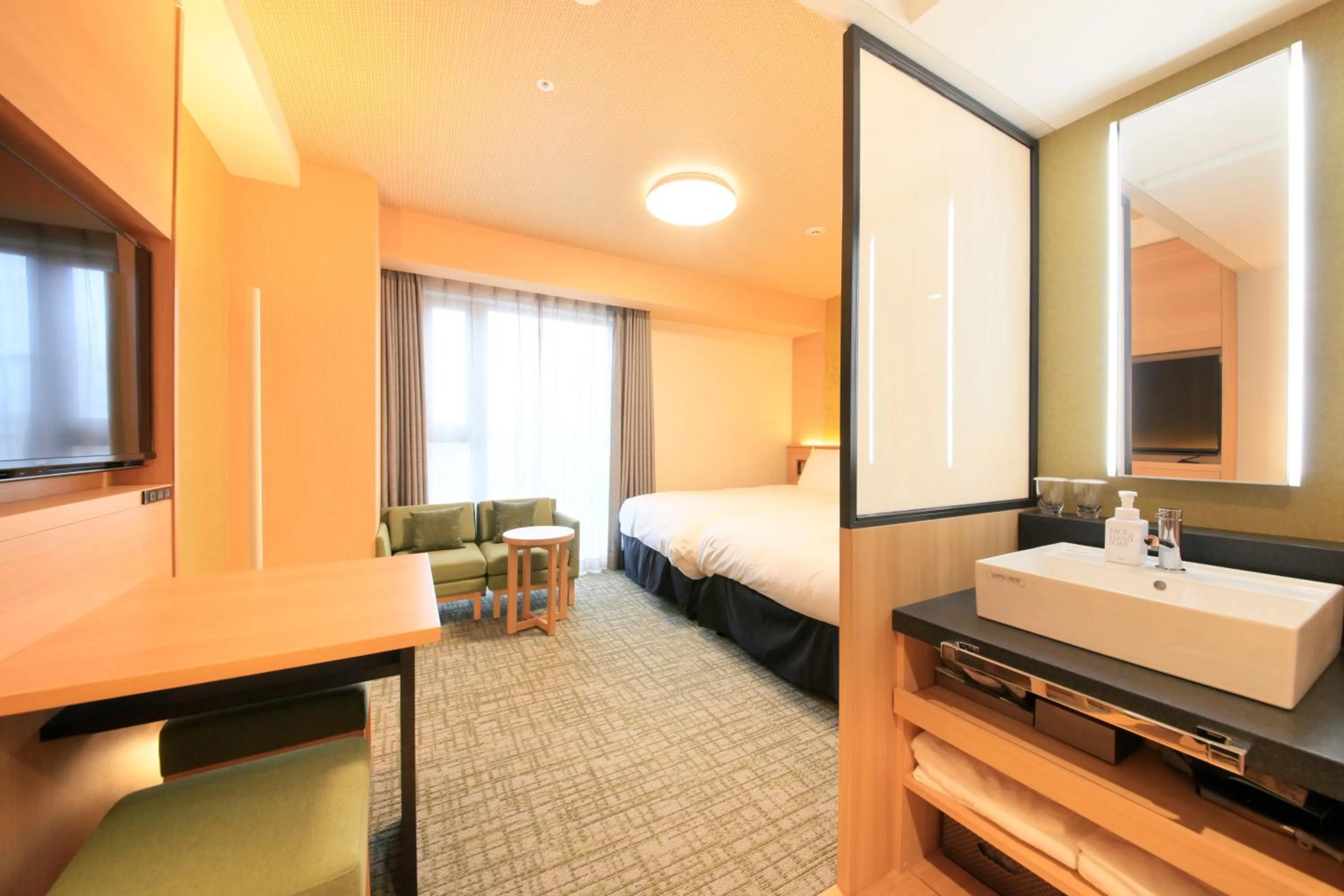 Photo of the whole room, Bed in Richmond Hotel Himeji