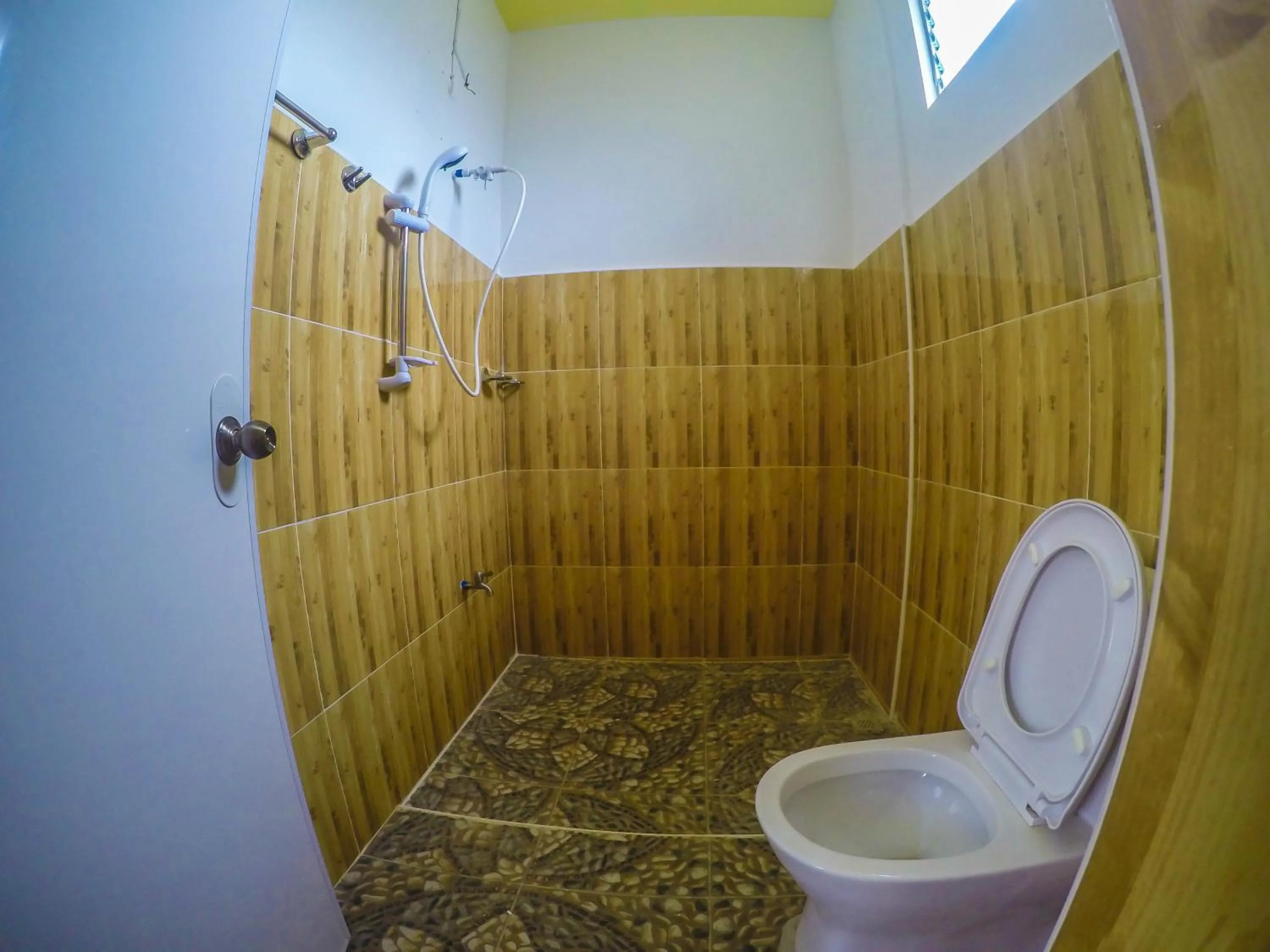 Bathroom in Ocean Manor Inn