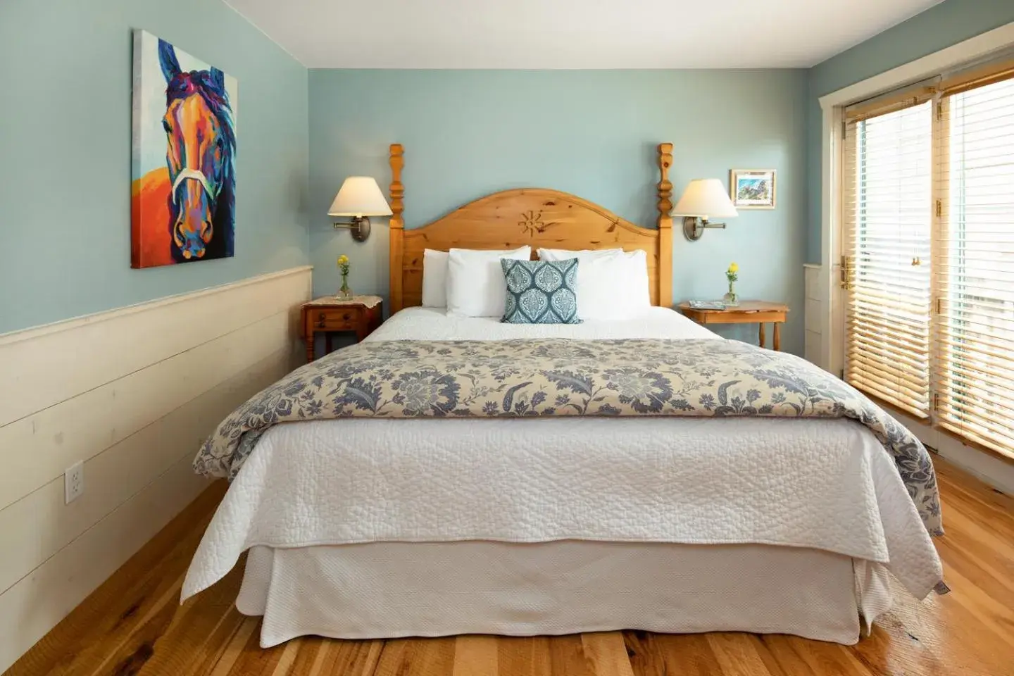 King Suite in The Alpine House King Suite in The Alpine House