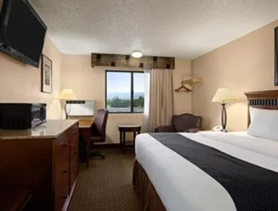 Bed in Super 8 by Wyndham Canon City