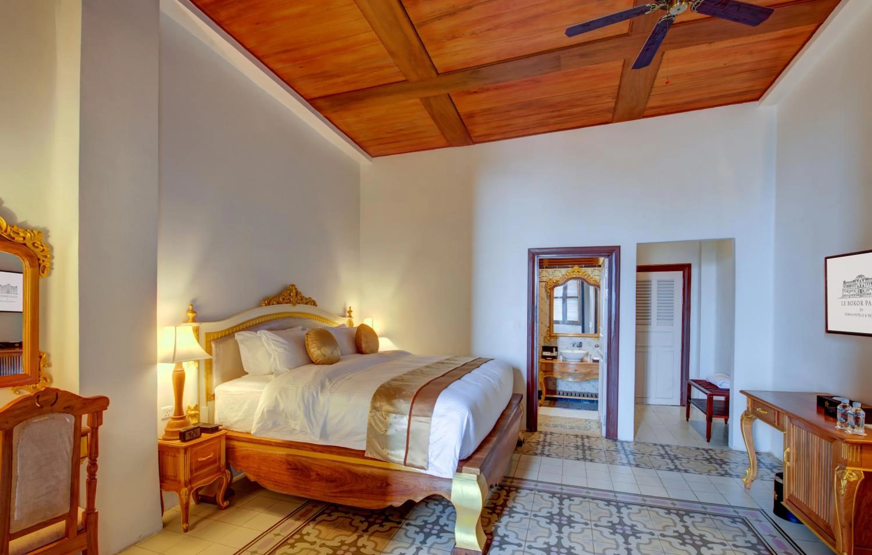 Bedroom, Bed in Le Bokor Palace