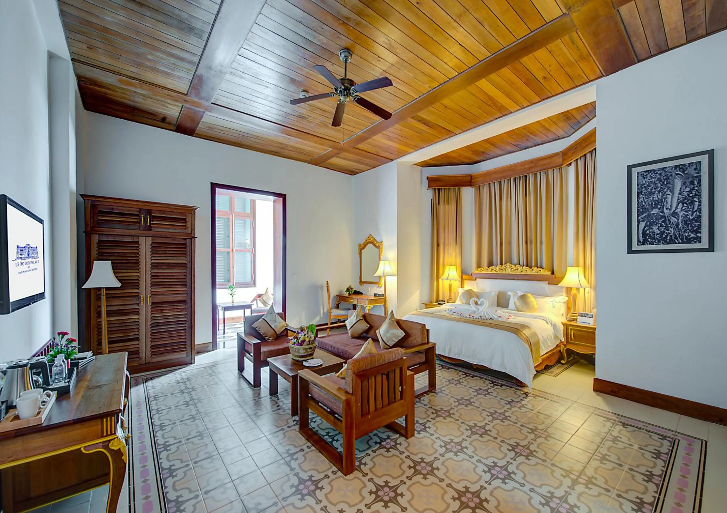 Bedroom, Bed in Le Bokor Palace