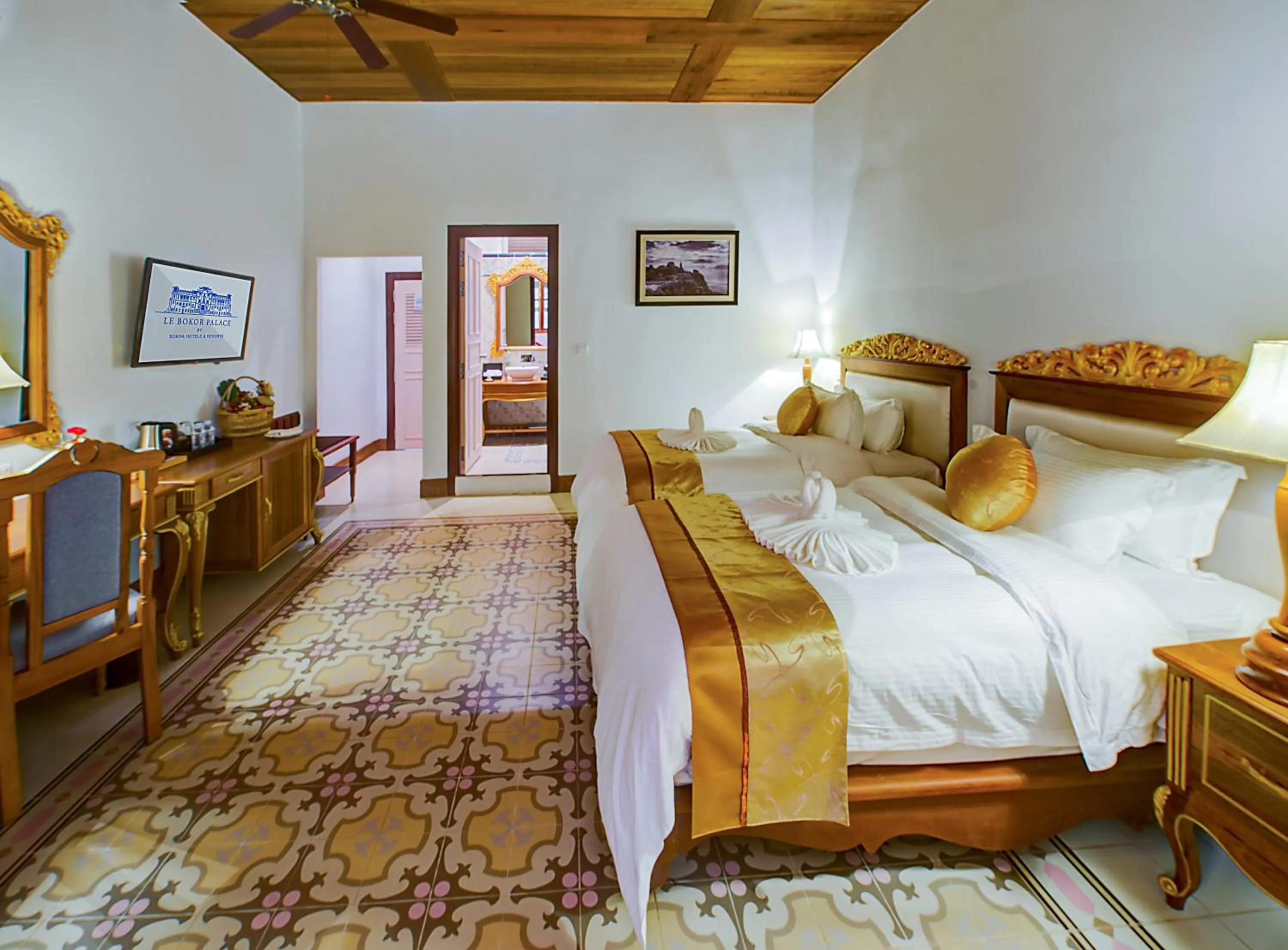 Bedroom, Bed in Le Bokor Palace