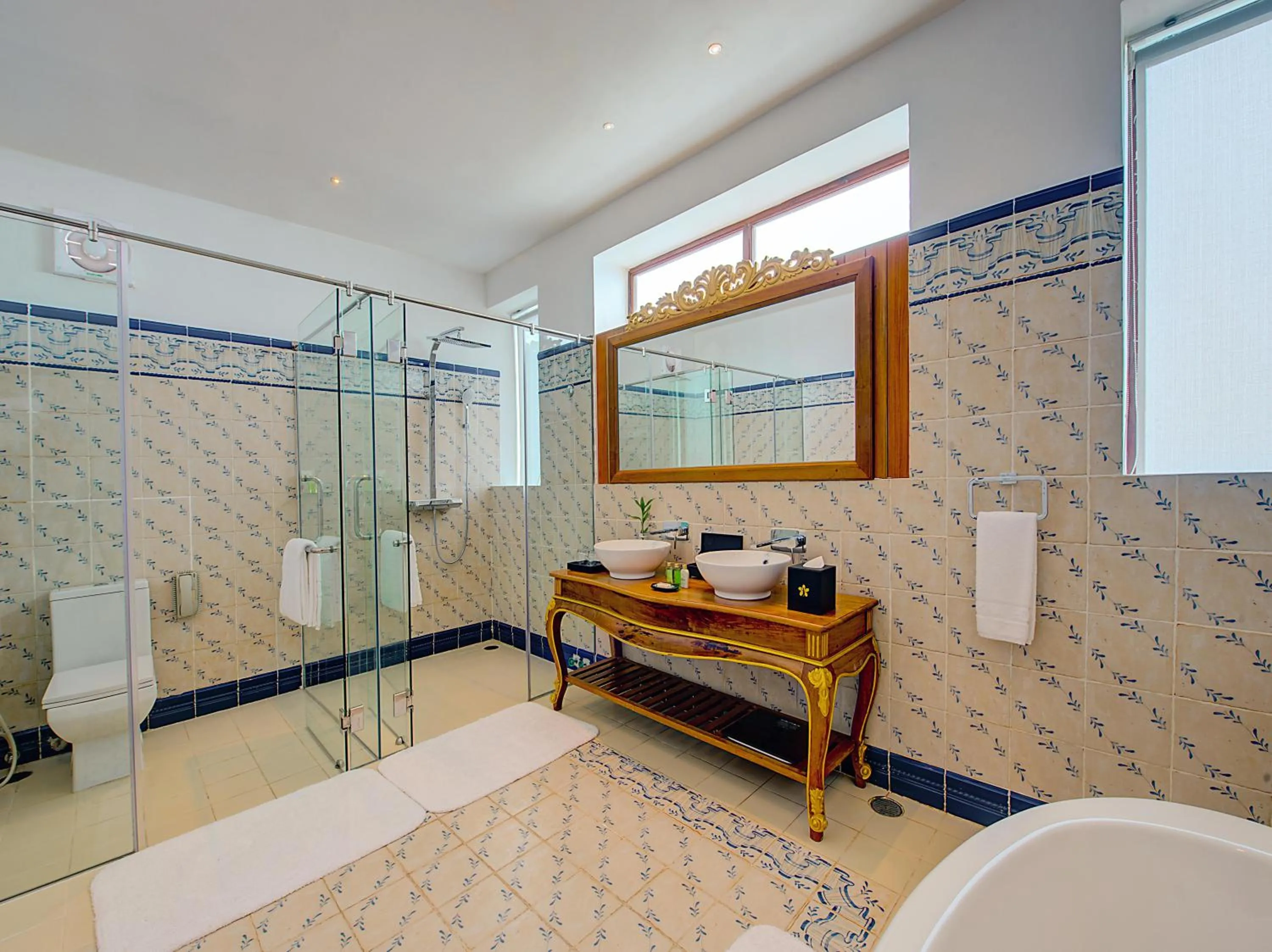Bathroom in Le Bokor Palace
