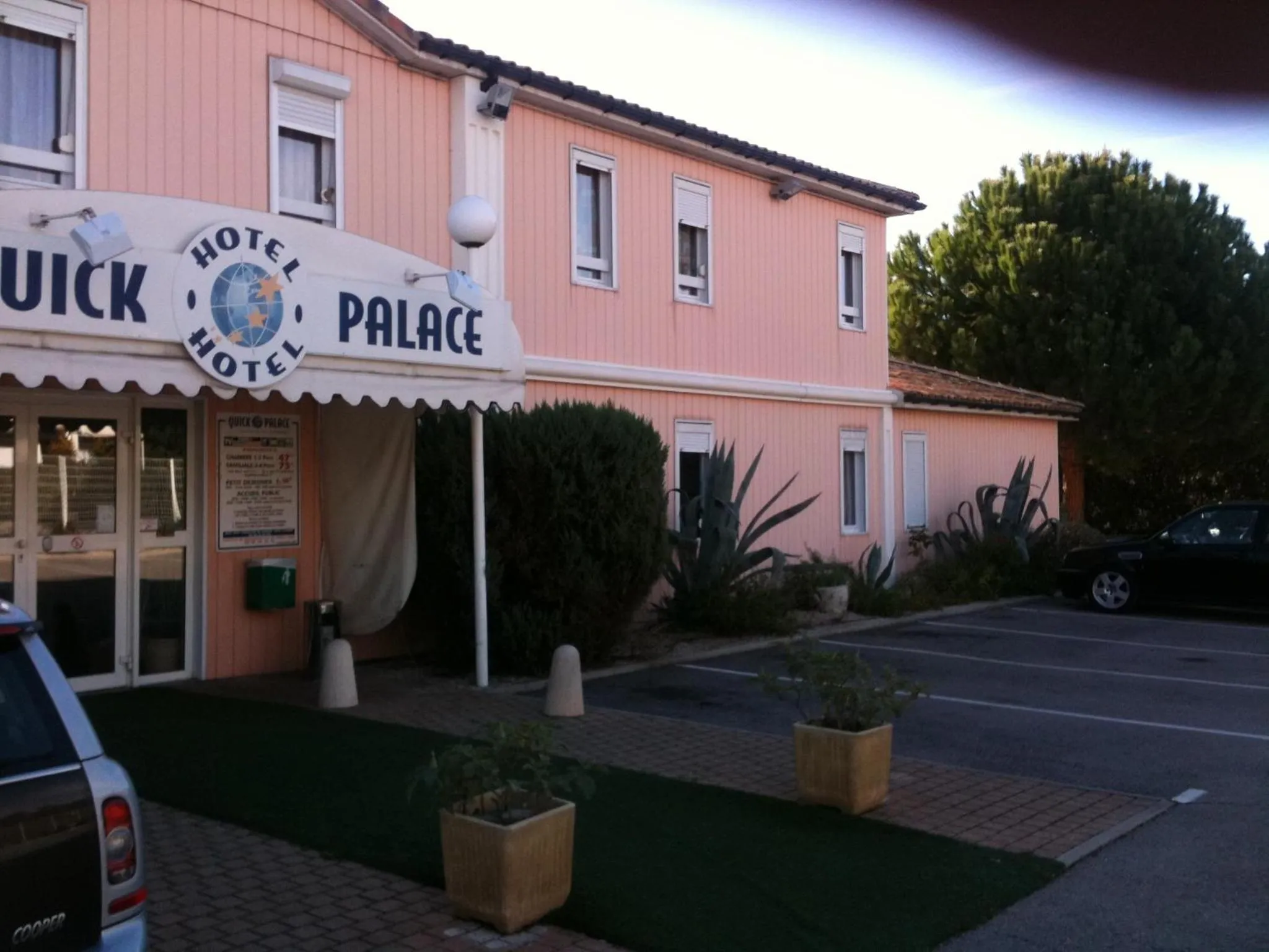 Facade/entrance in Quick Palace St Jean De Vedas - A709