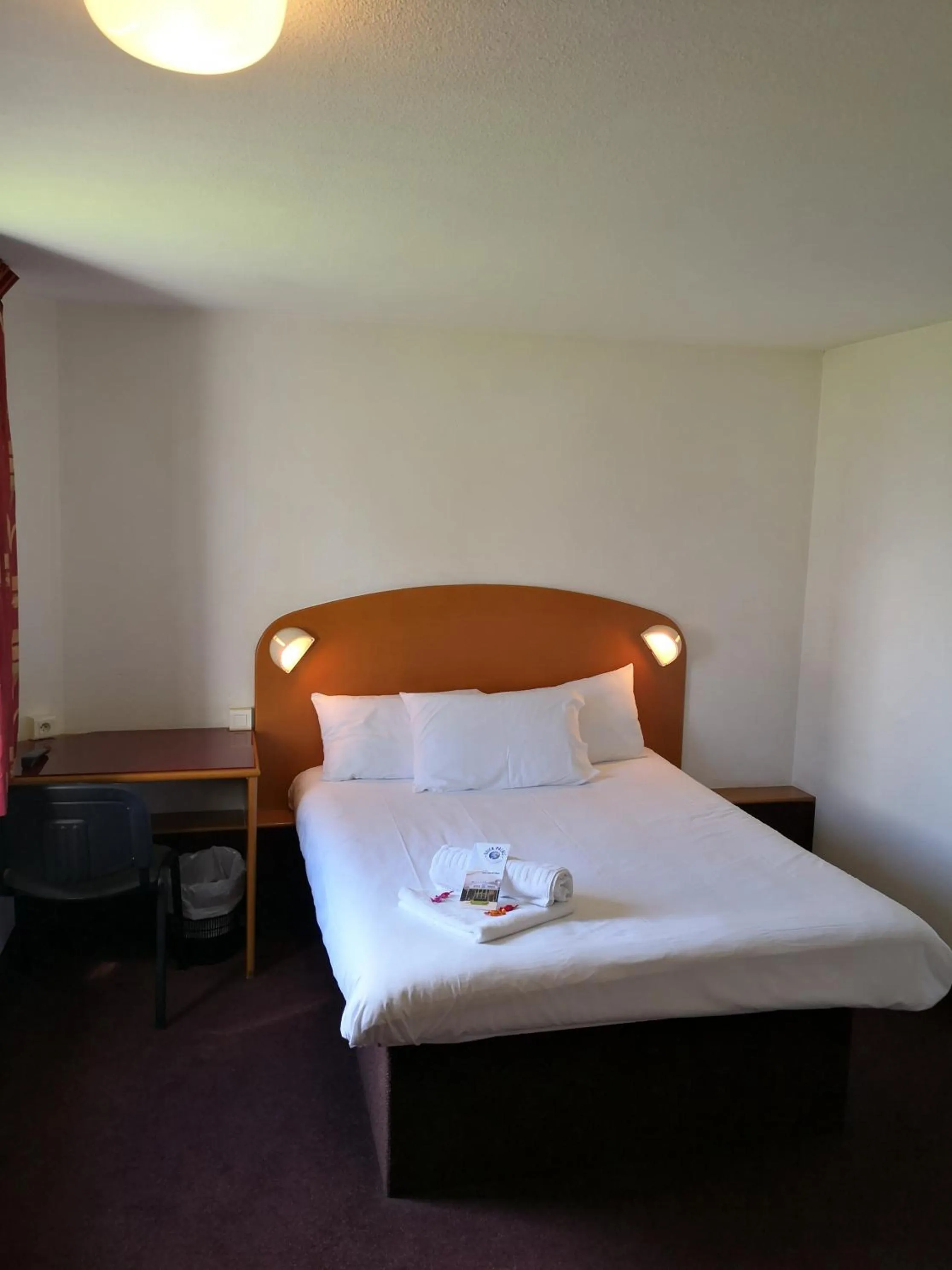 Bed in Quick Palace St Jean De Vedas - A709