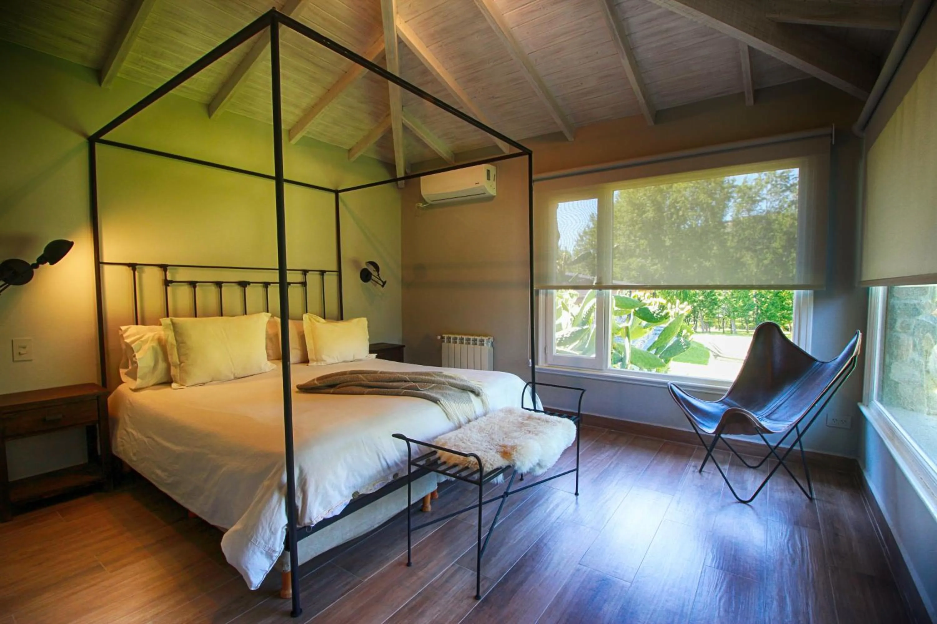 Bedroom, Bed in Hostería & Spa De La Cascada