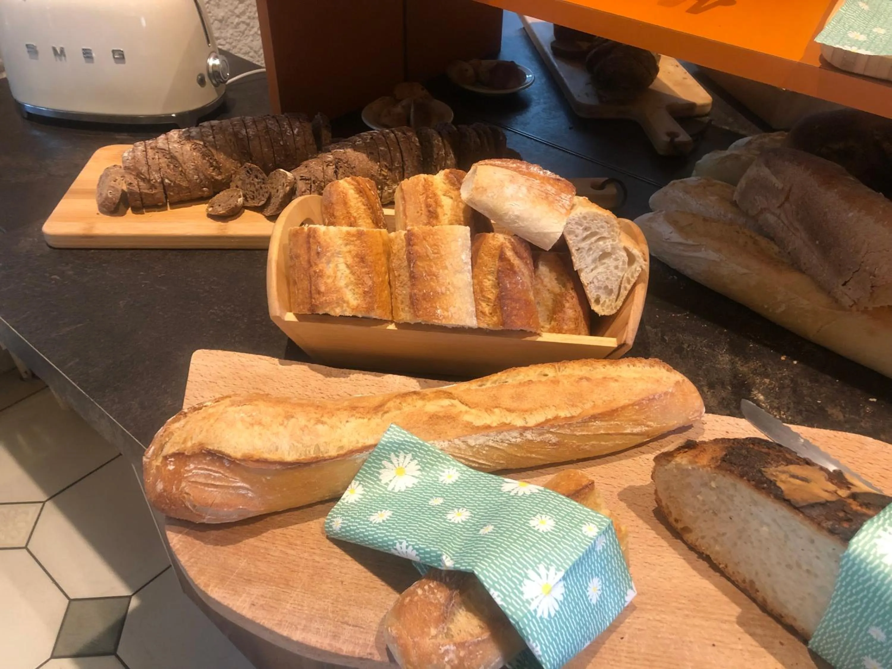 Breakfast in Les Tilleuls Montbeliard Sud Audincourt