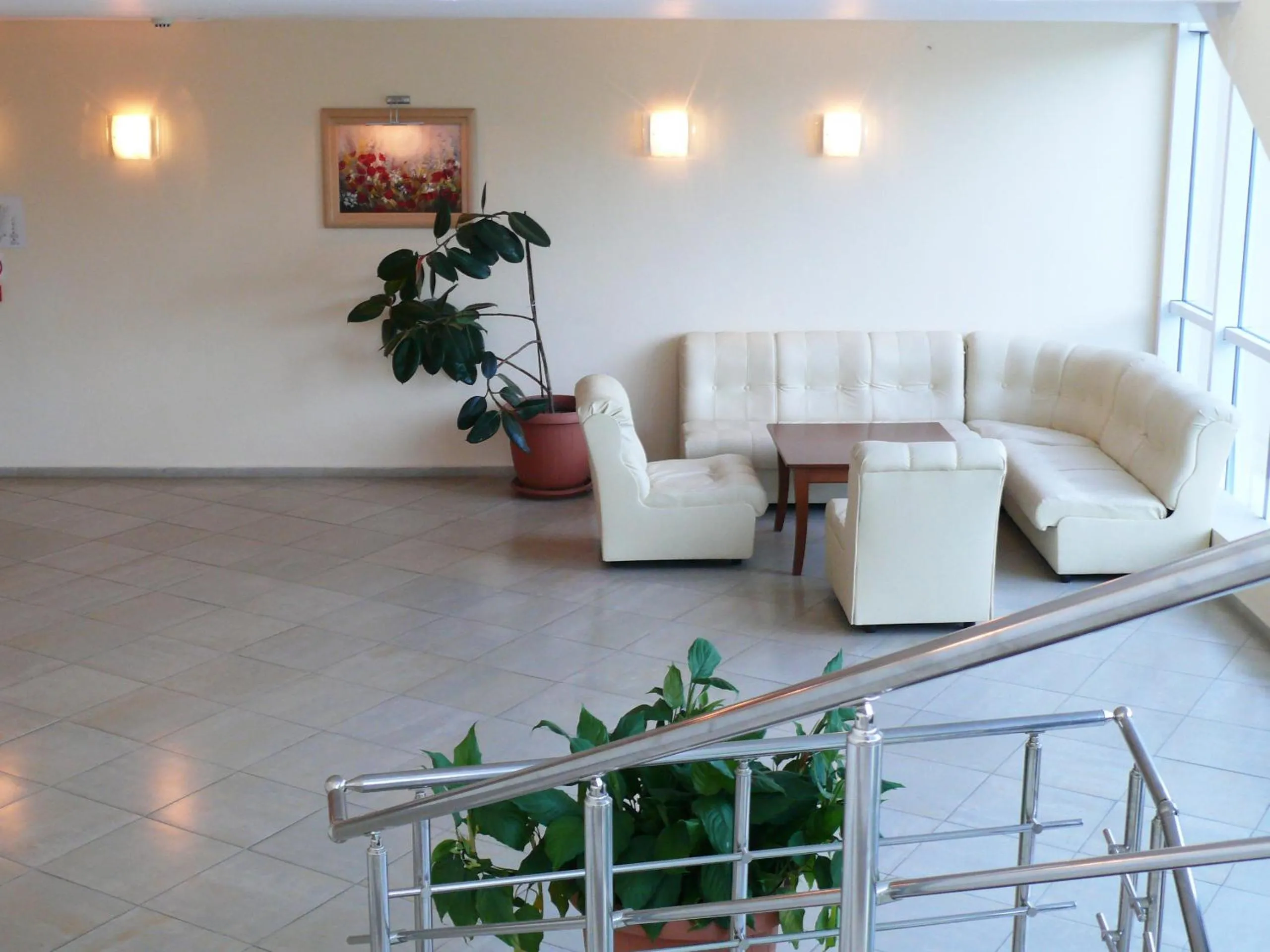Seating area in Hotel Onyx