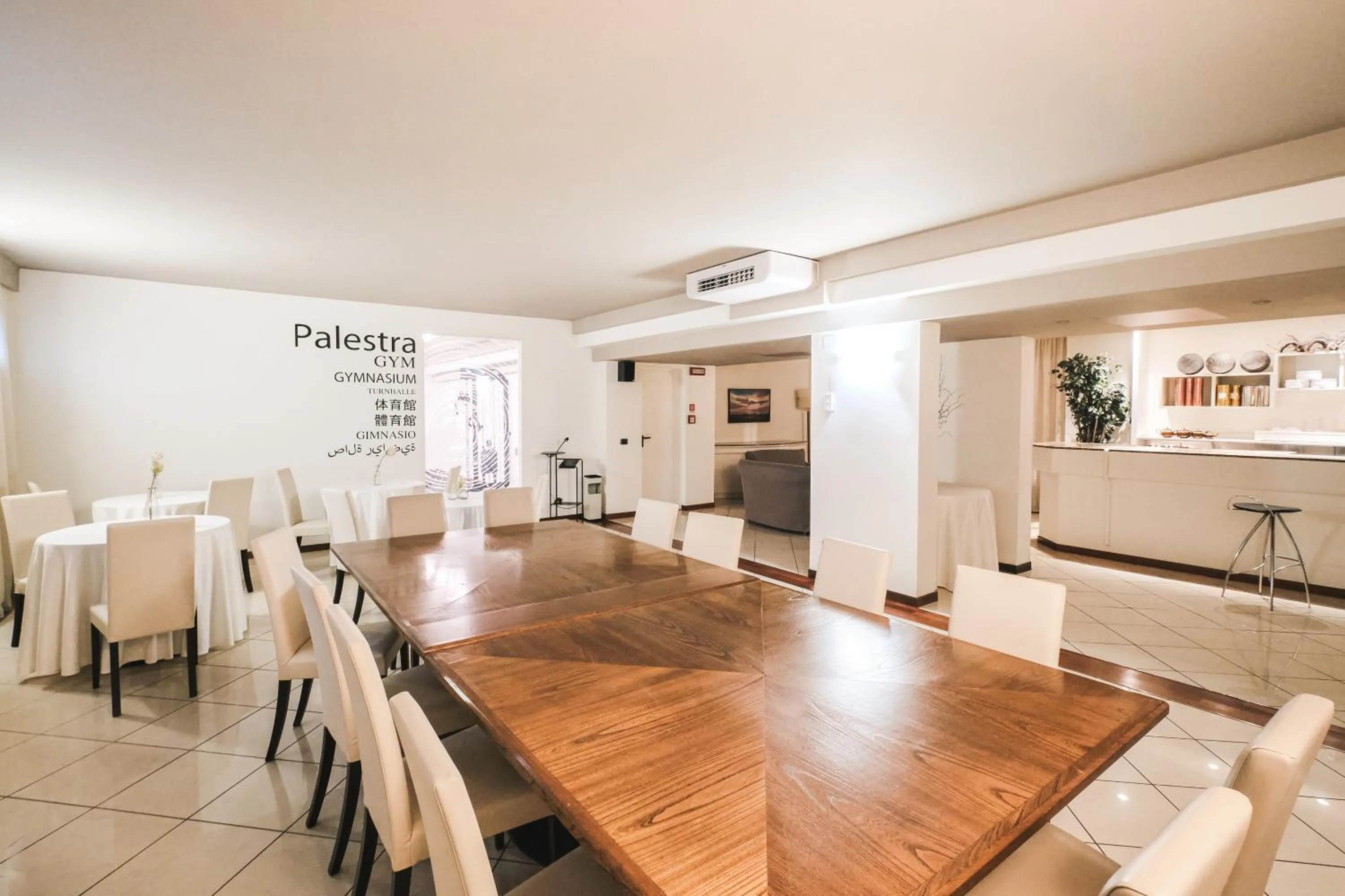 Seating area in Hotel Globo