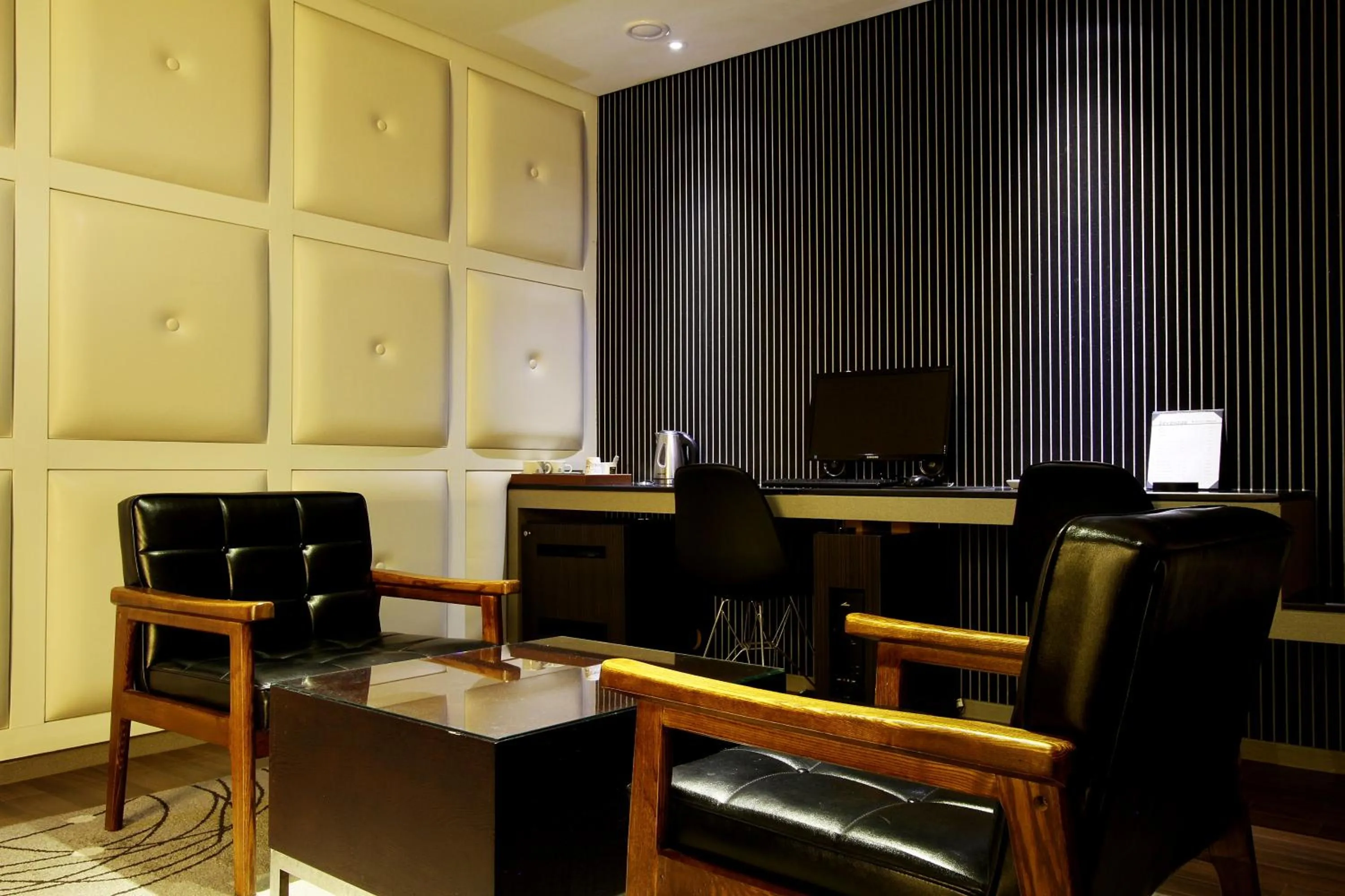 Uijeongbu Latree Hotel