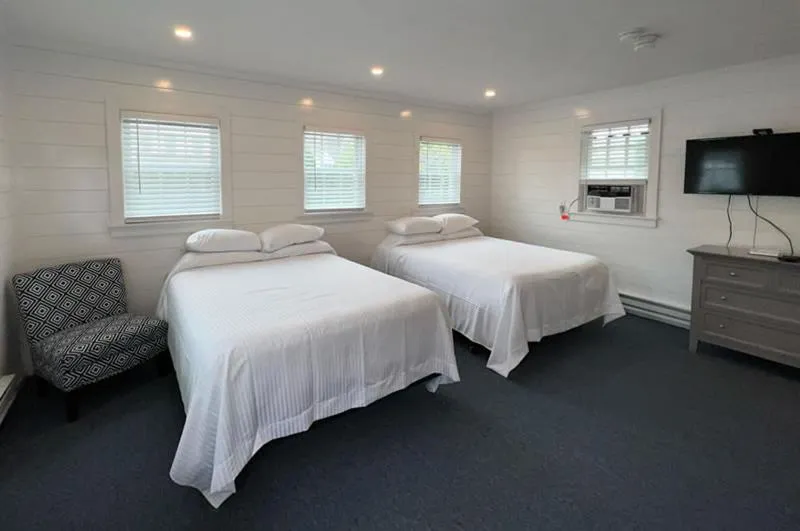 Bed in The Masthead Resort