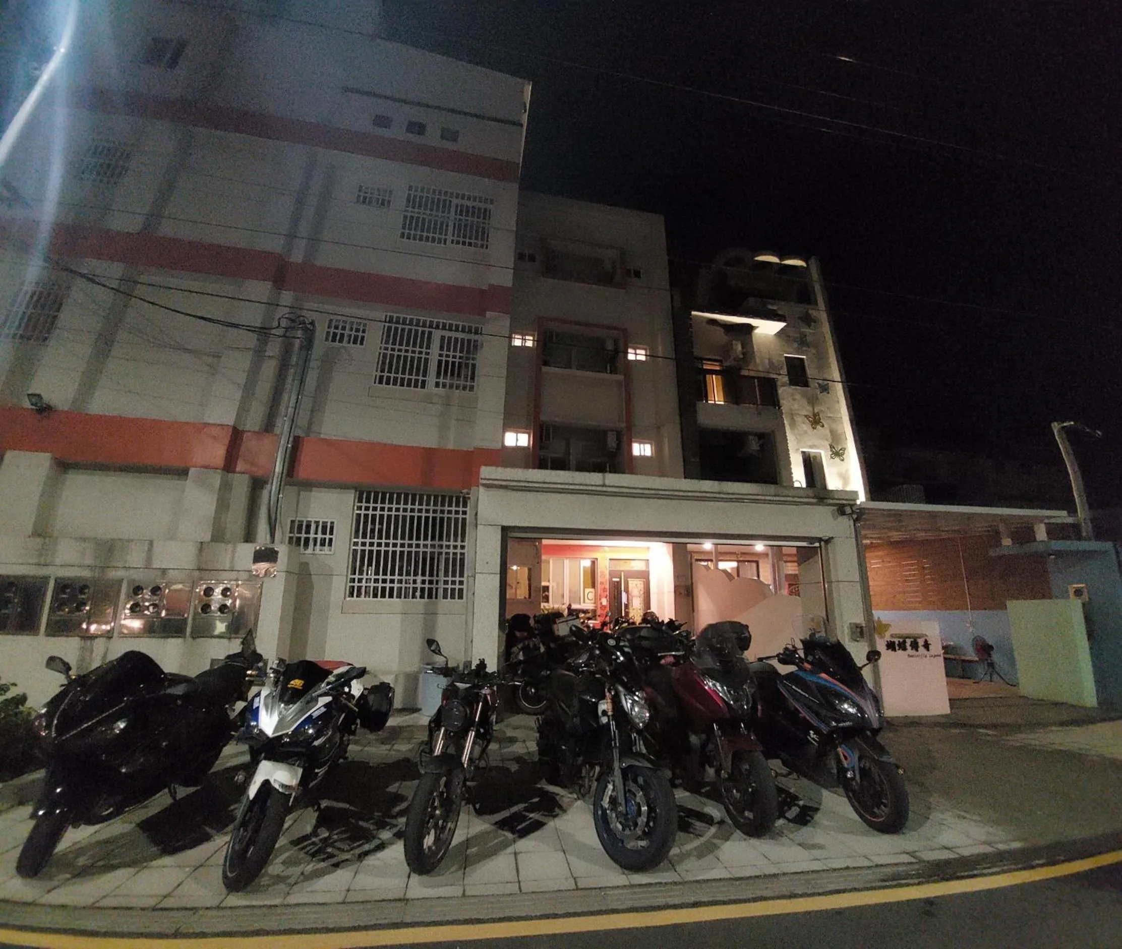 Parking in Trip Village-Hulk's Homestay