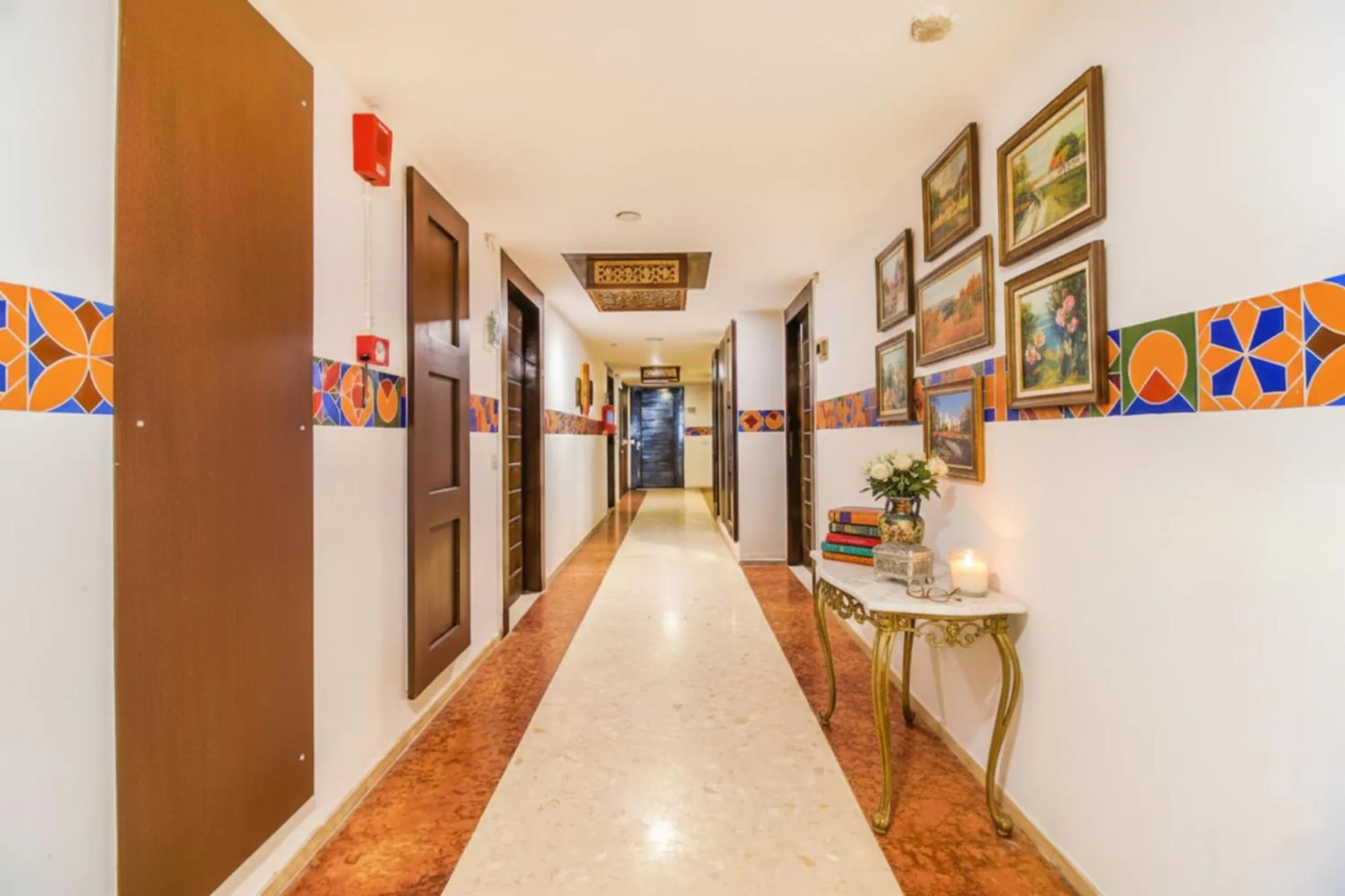 Lobby or reception in FabHotel White Klove - Nr New Delhi Railway Station