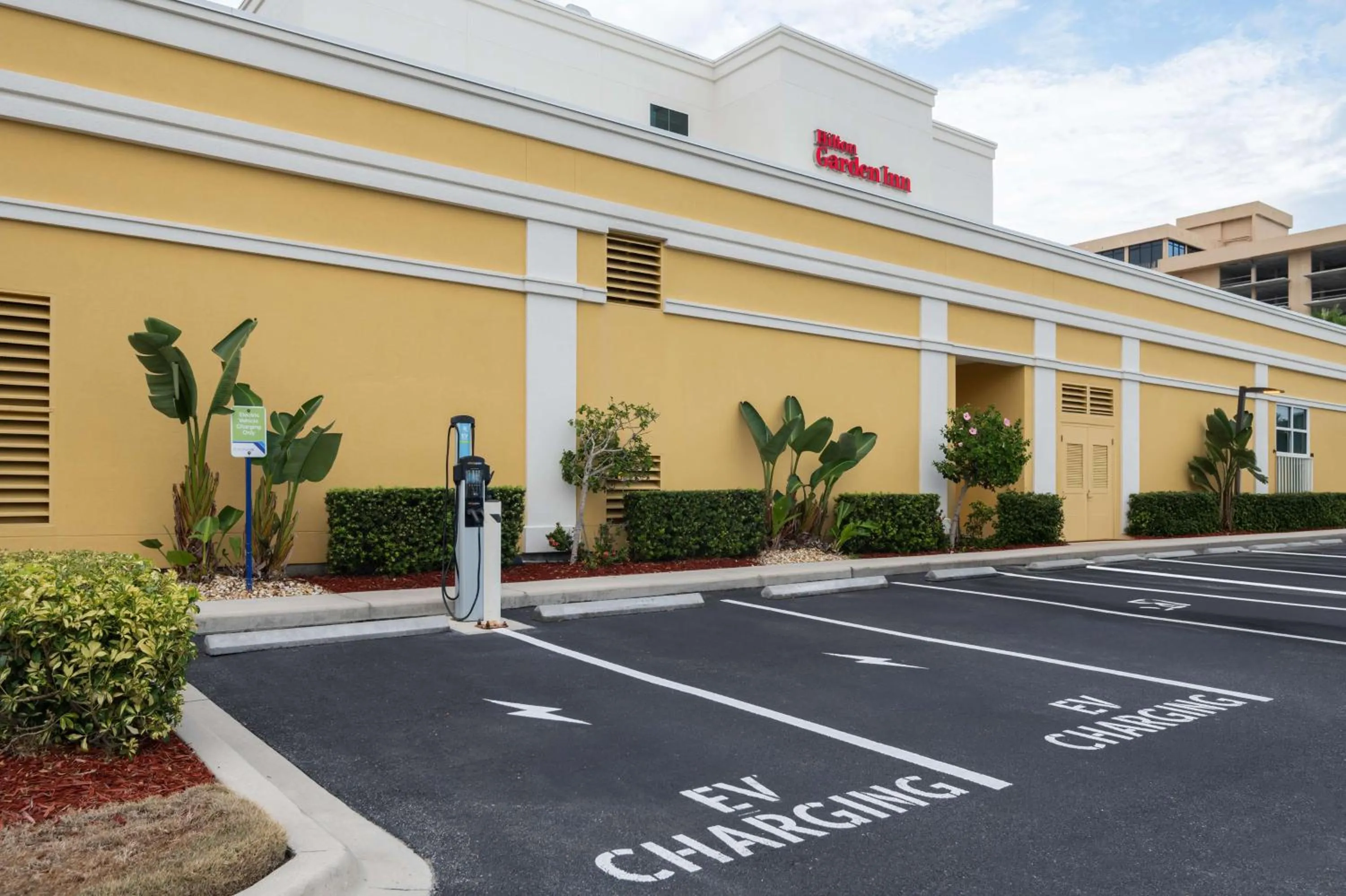 Property building in Hilton Garden Inn Daytona Beach Oceanfront