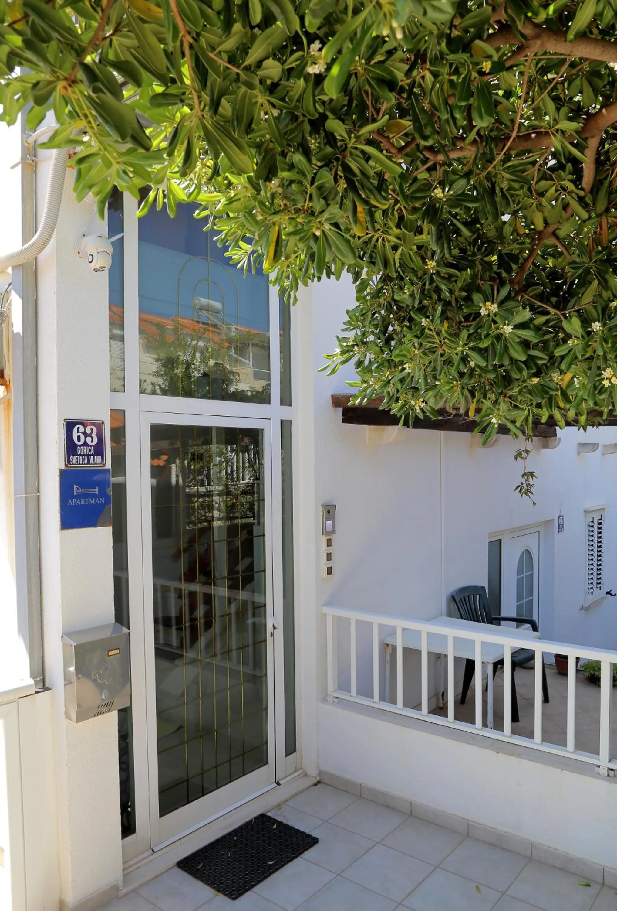 Facade/entrance in Kate's Place