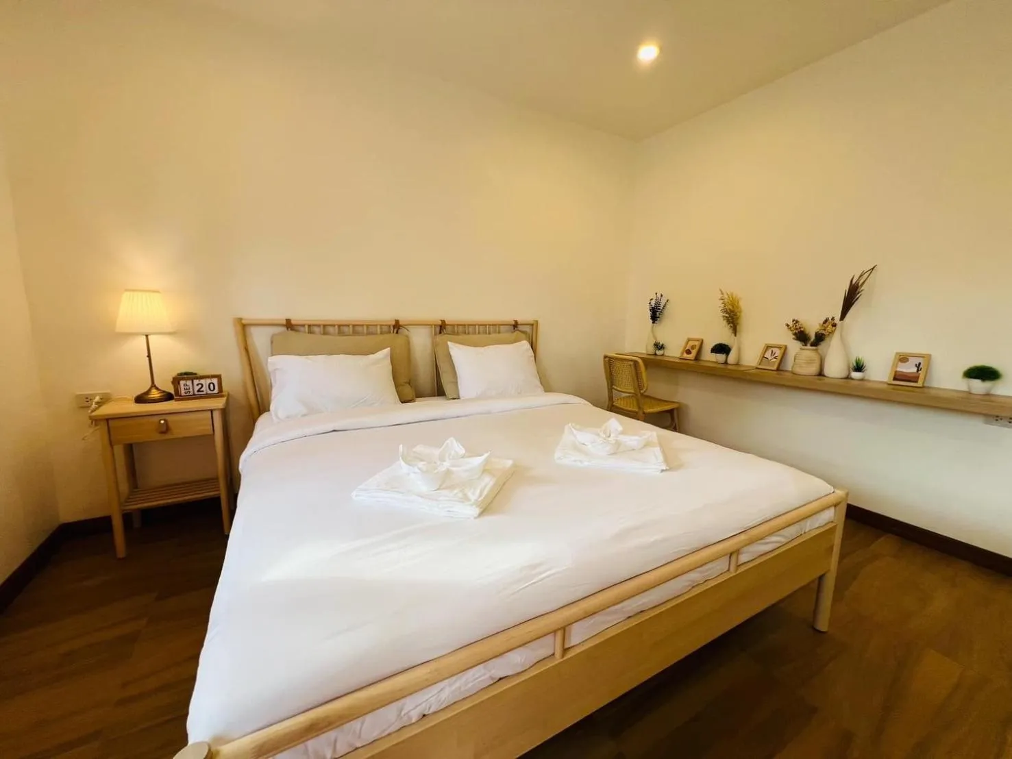 Bed in I-Lay House Koh Kood