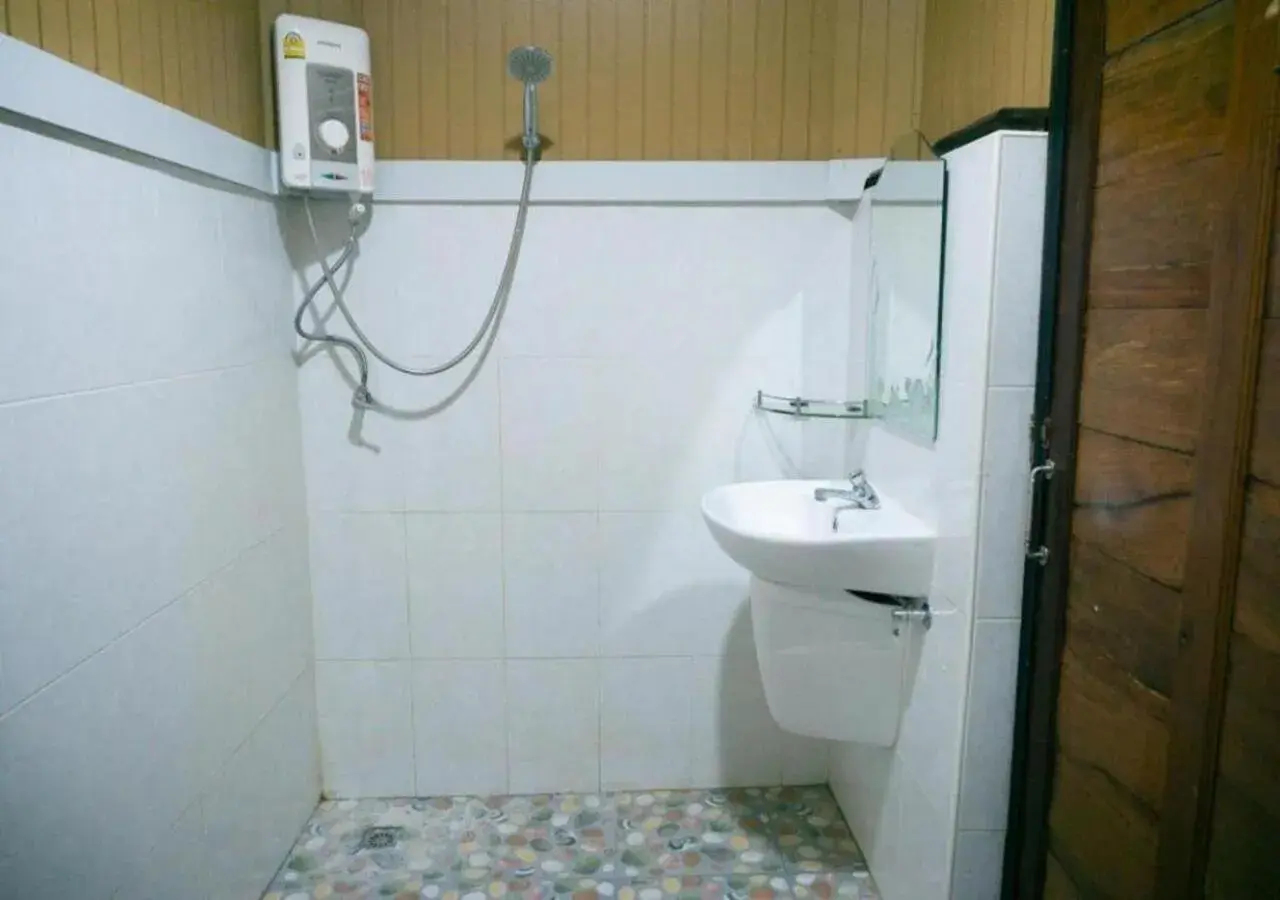 Triple Room with Sea View in I-Lay House Koh Kood Triple Room with Sea View in I-Lay House Koh Kood