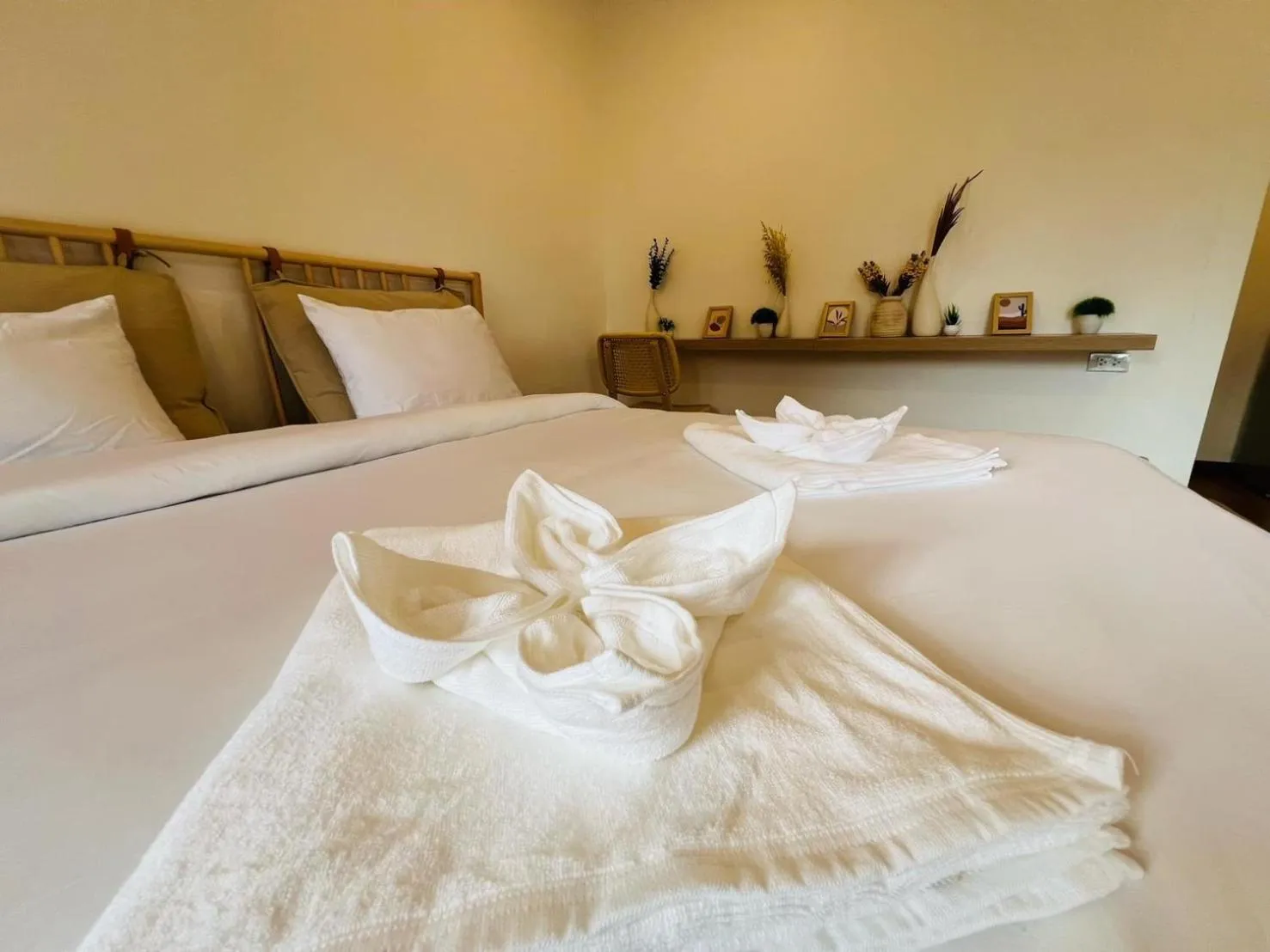 Decorative detail, Bed in I-Lay House Koh Kood