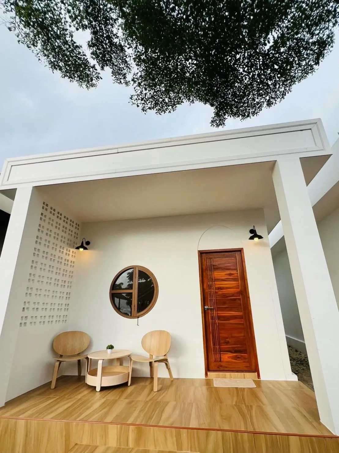 Day in I-Lay House Koh Kood