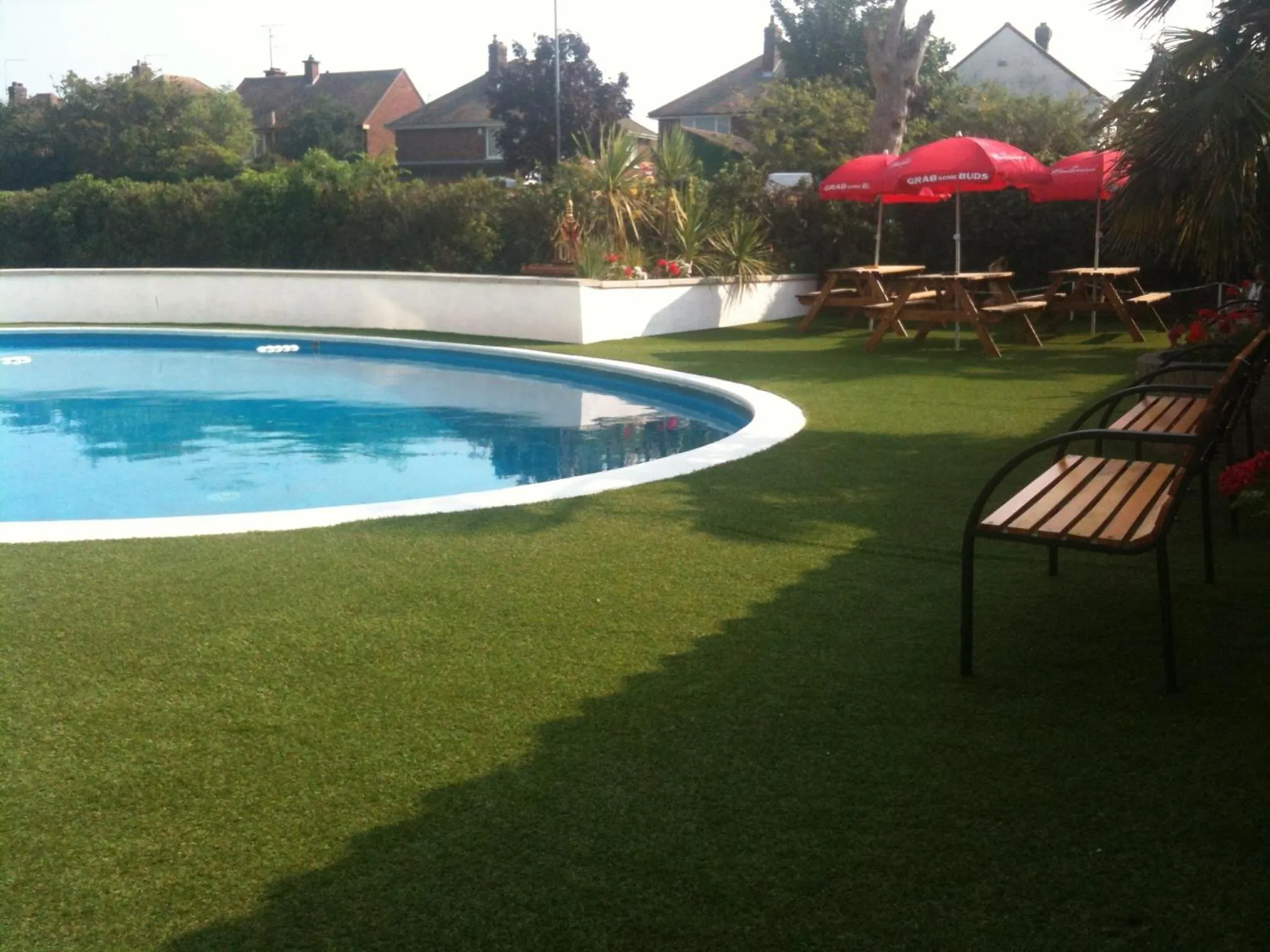 Swimming pool in Hotel Victoria