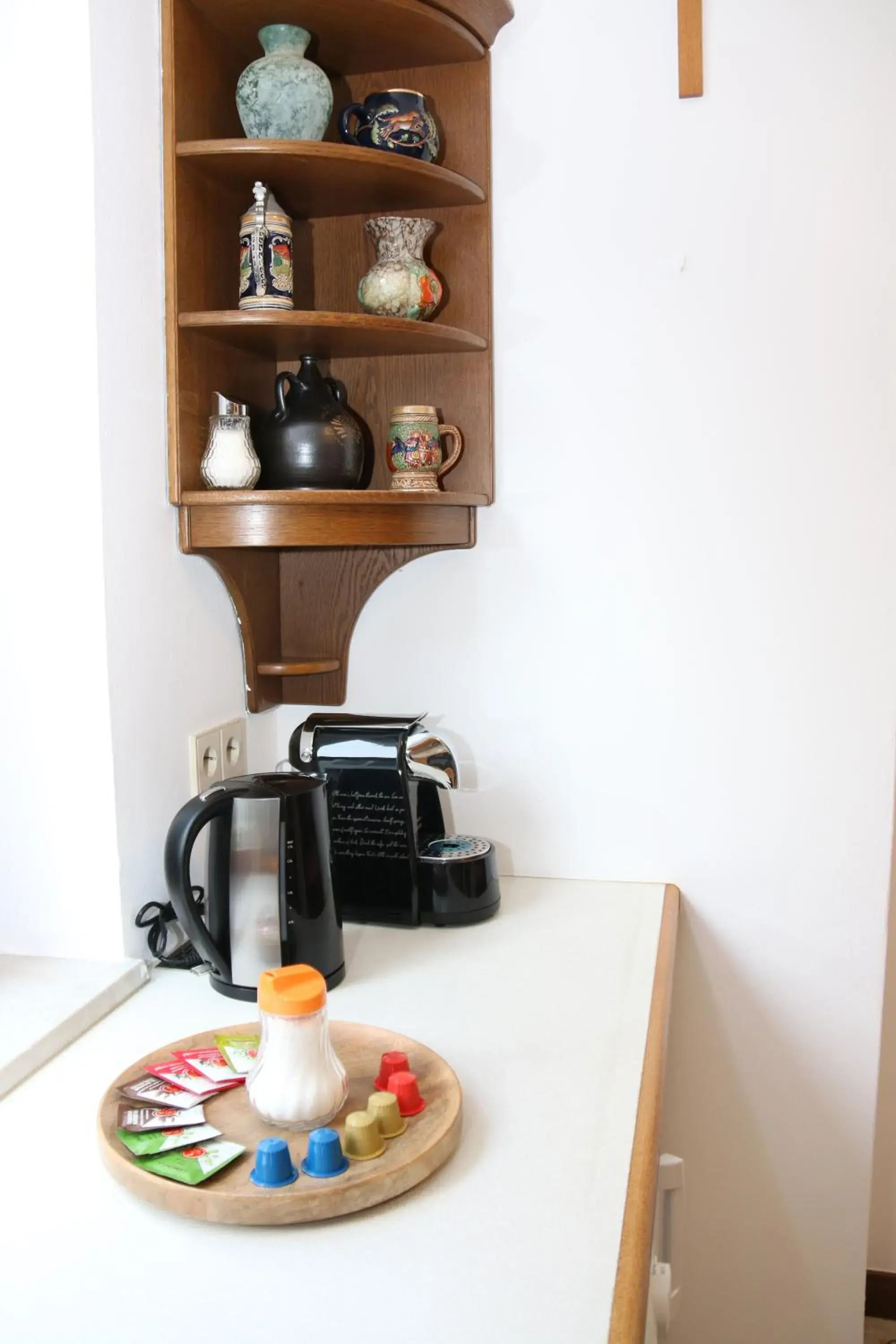 One-Bedroom Apartment - Pet Friendly in Hotel & Hostel Sandwirt One-Bedroom Apartment - Pet Friendly in Hotel & Hostel Sandwirt