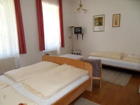 Photo of the whole room, Bed in Hotel & Hostel Sandwirt