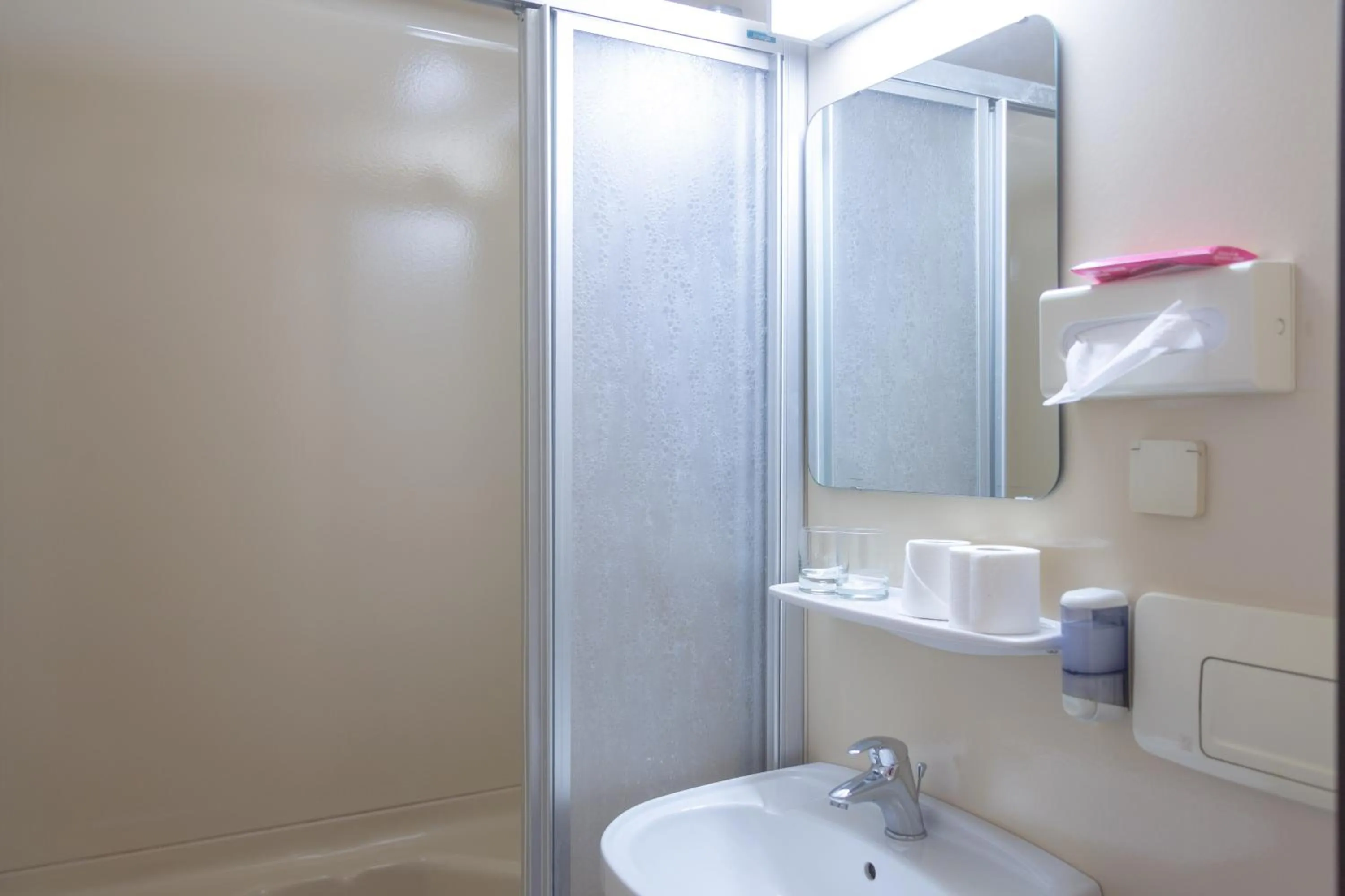 Hotel & Hostel Sandwirt