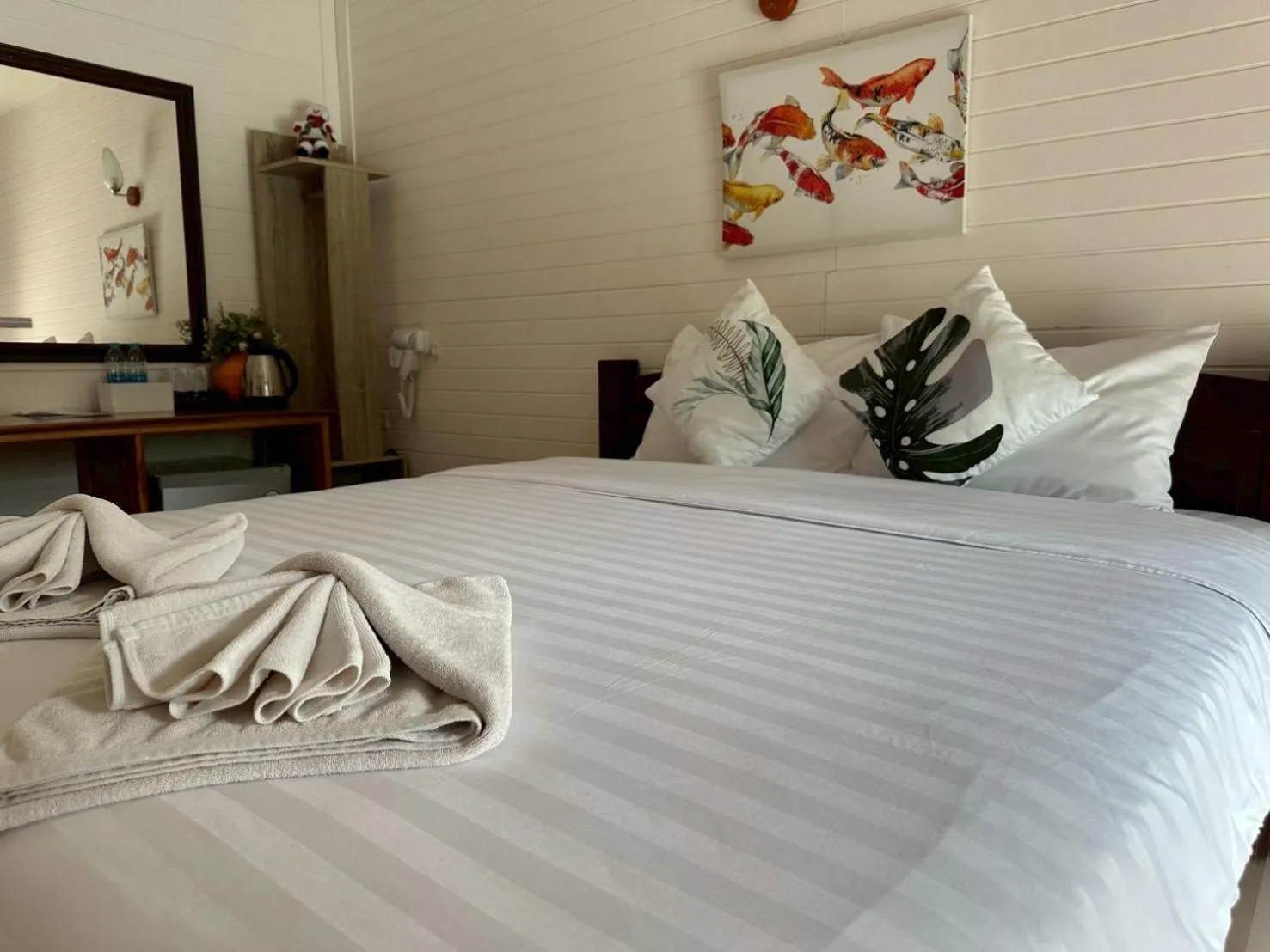 Bed in ชอว์ งาทอง รีสอร์ต Chor Ngar Thong Erawan Kanchanaburi