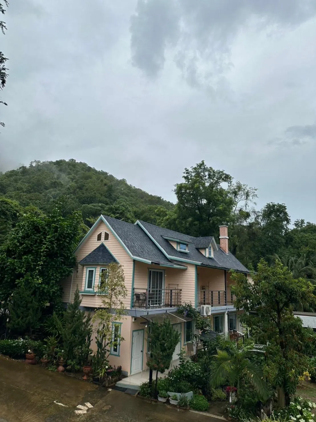 ชอว์ งาทอง รีสอร์ต Chor Ngar Thong Erawan Kanchanaburi