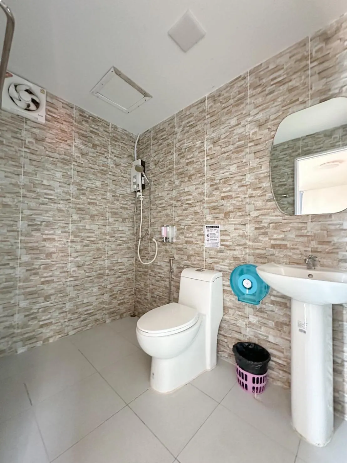 ชอว์ งาทอง รีสอร์ต Chor Ngar Thong Erawan Kanchanaburi