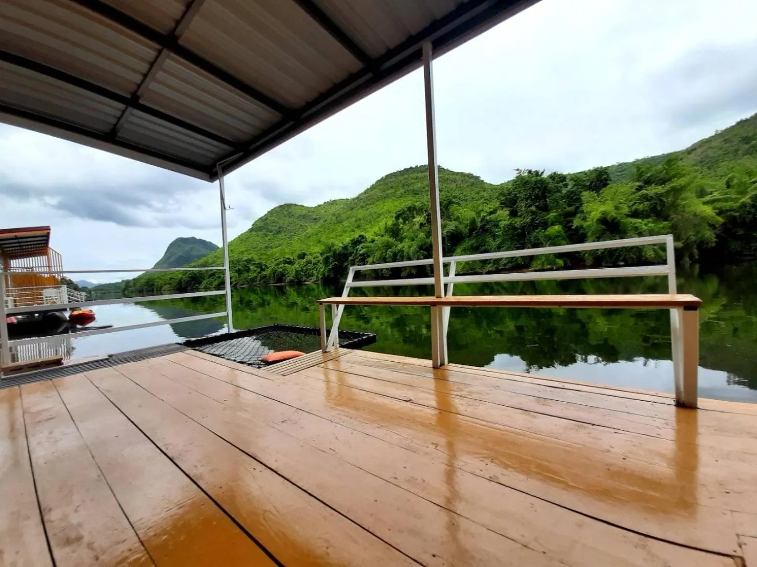 ชอว์ งาทอง รีสอร์ต Chor Ngar Thong Erawan Kanchanaburi