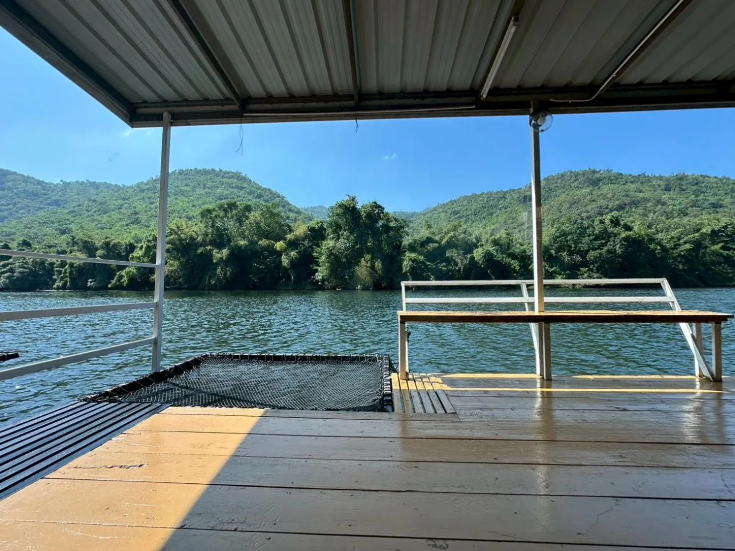 ชอว์ งาทอง รีสอร์ต Chor Ngar Thong Erawan Kanchanaburi