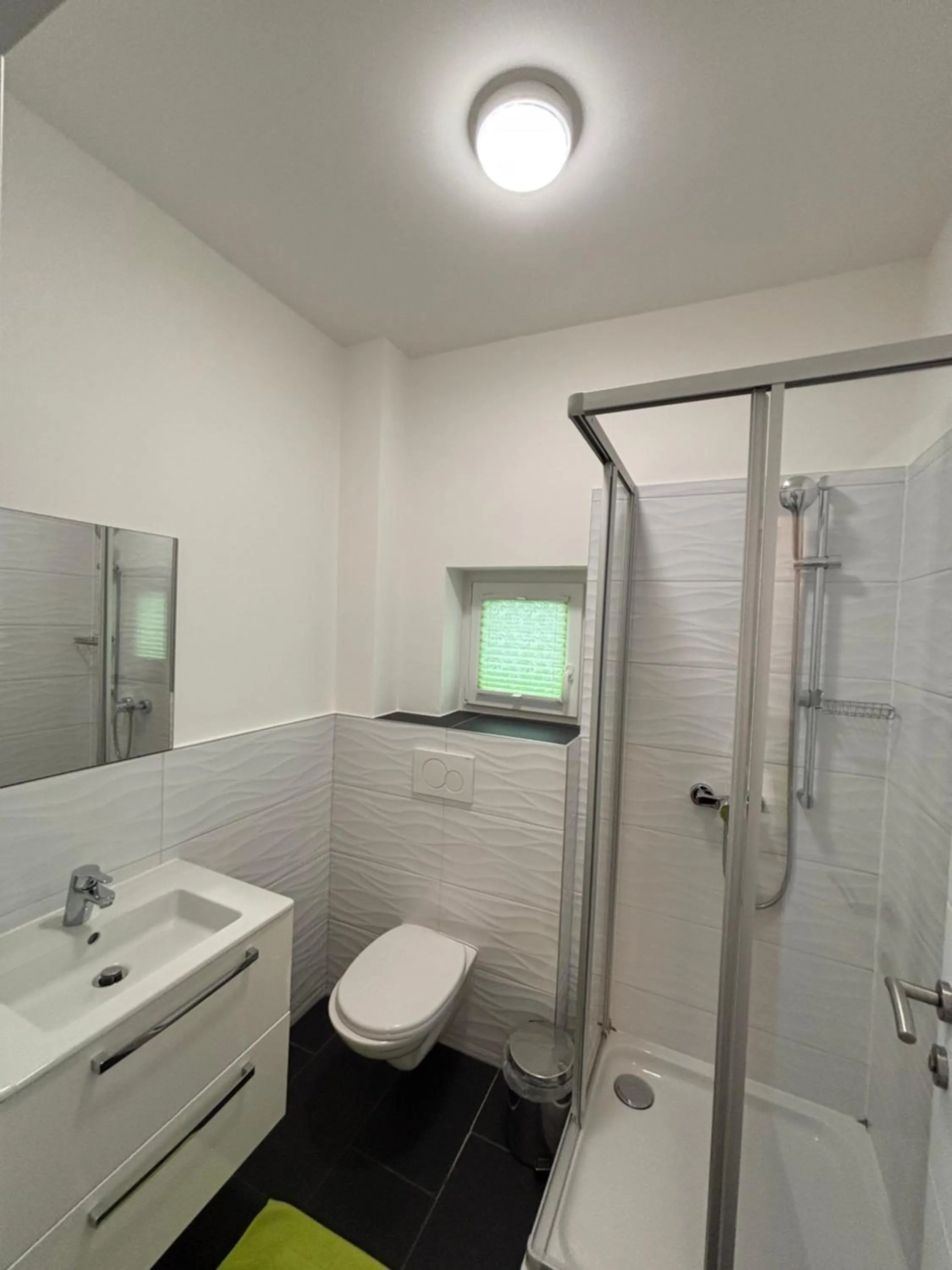 Shower in Hotel Garni Ilys Inn