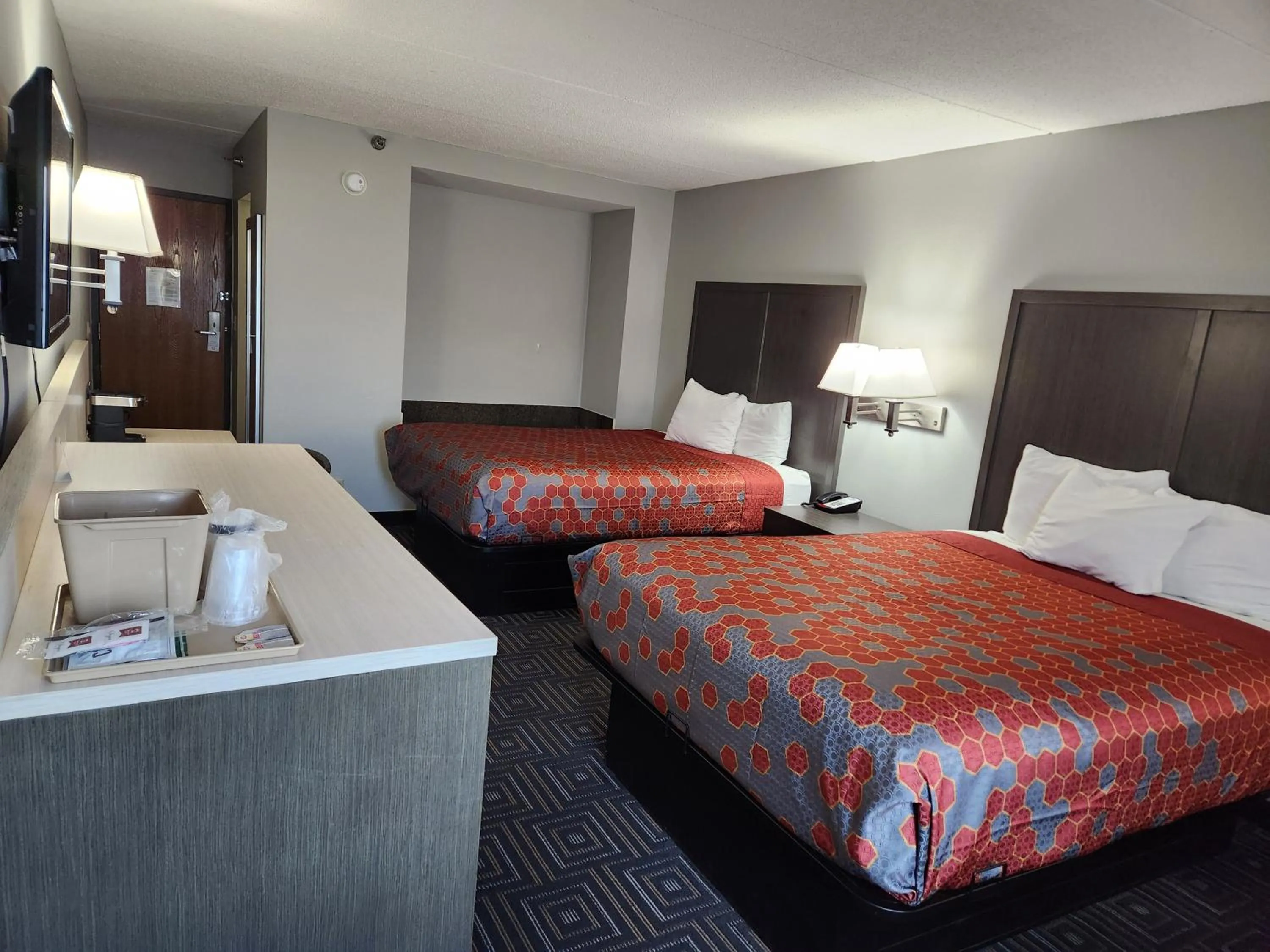 Bed in Twin Cities Inn, Mounds View