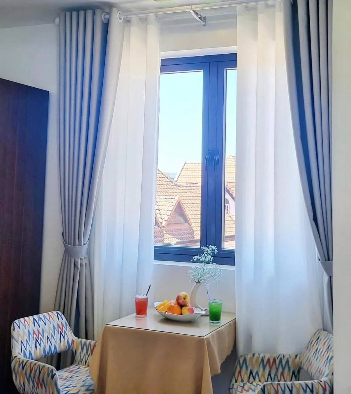 Living room in Tasme Hotel