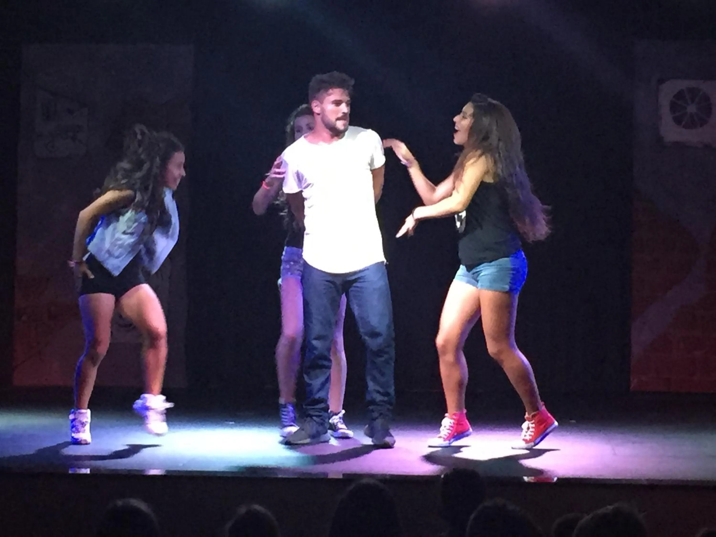 Evening entertainment in Hotel Club Cala Romani