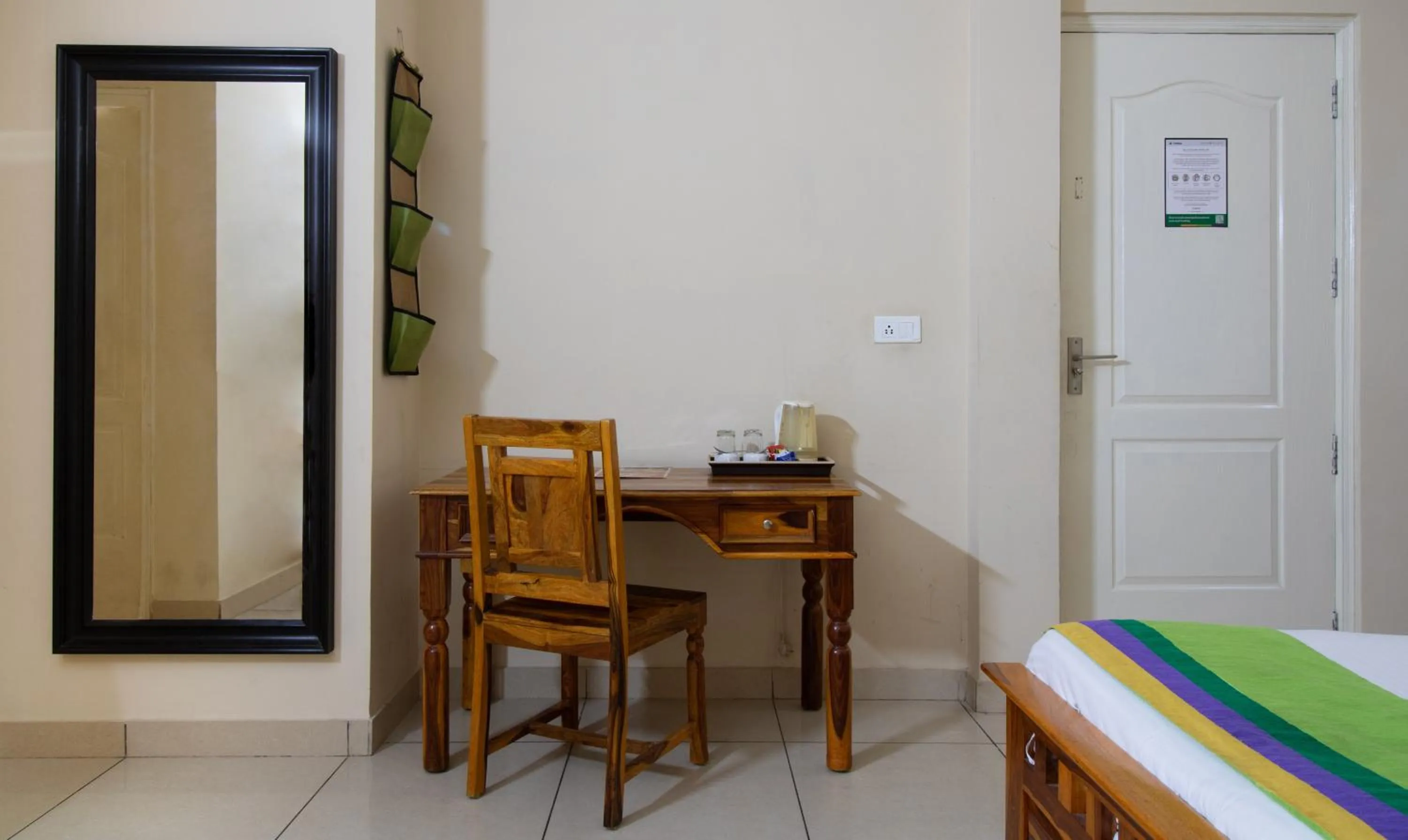 Bedroom in Treebo The Anchorage Malviya Nagar