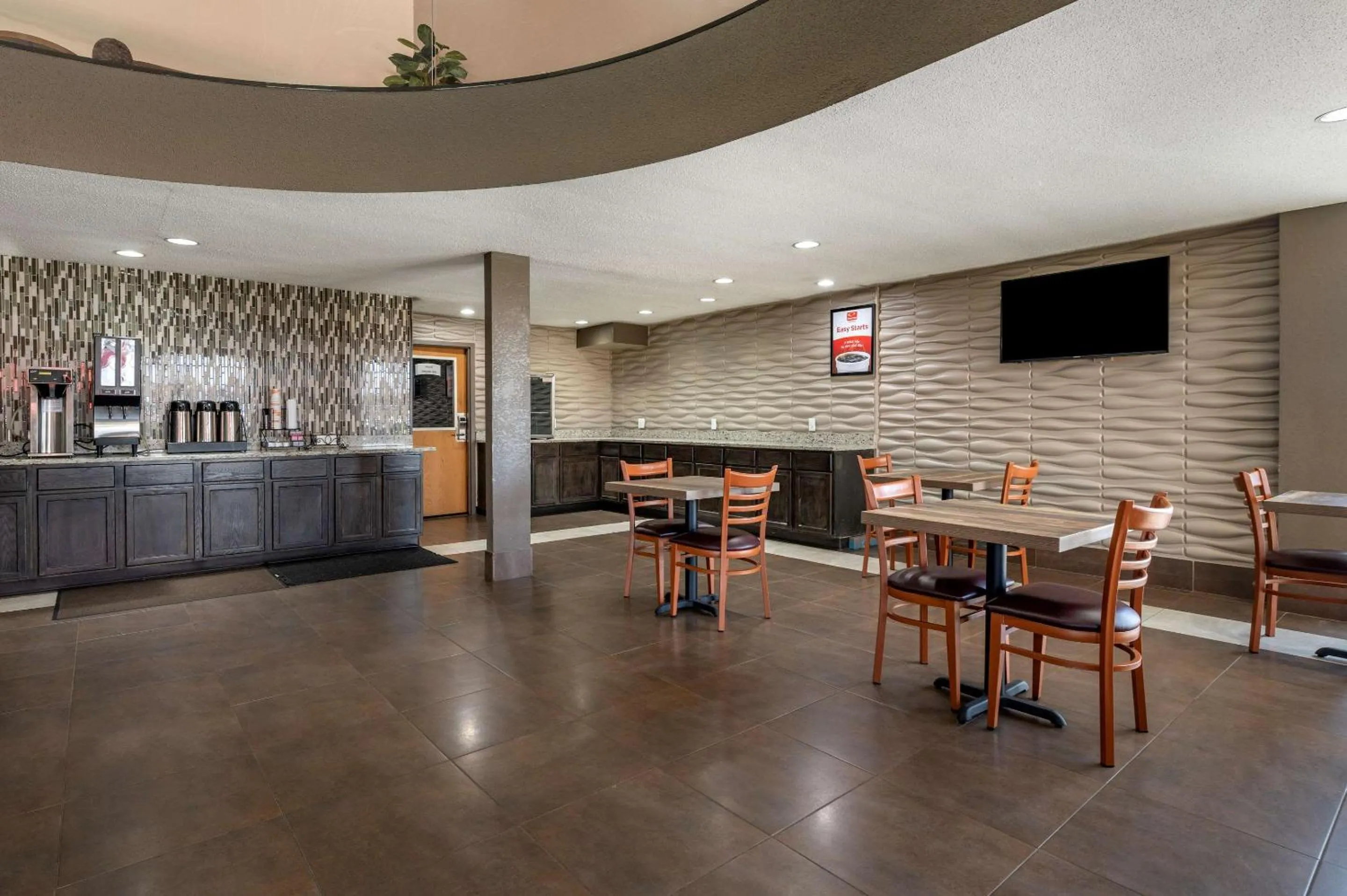 Breakfast in Econo Lodge Lafayette near University